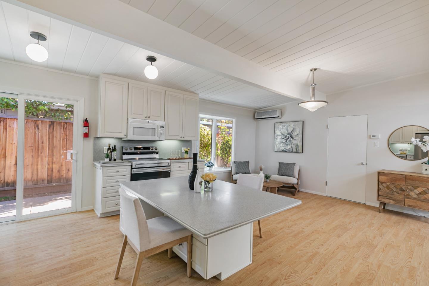 1156 Shenandoah Drive