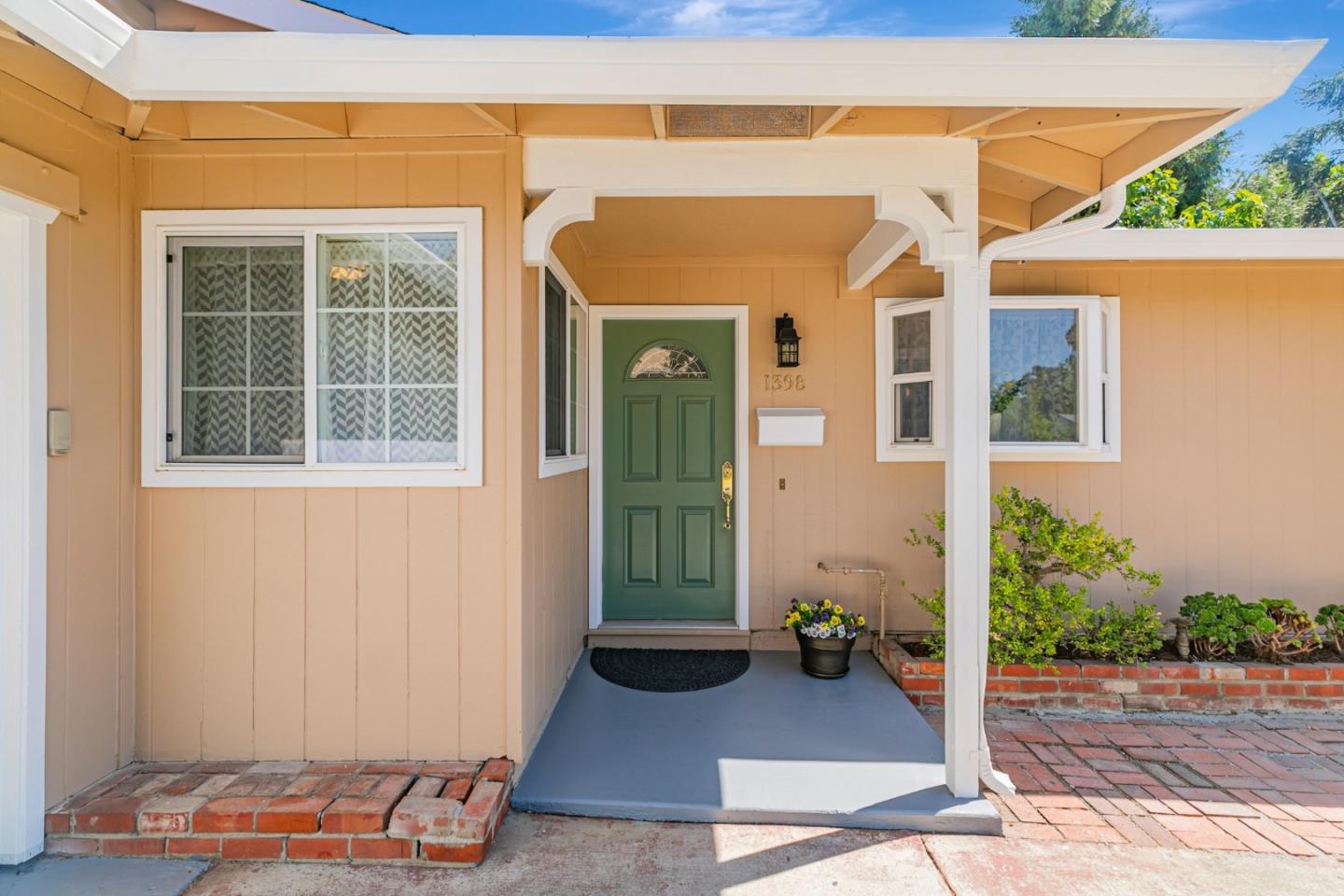 1398 Garrans Drive
