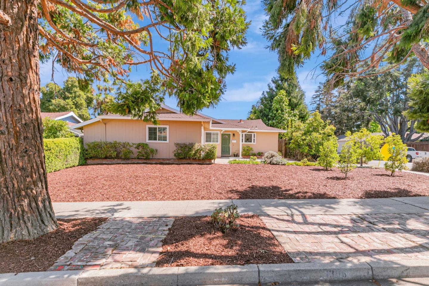 1398 Garrans Drive