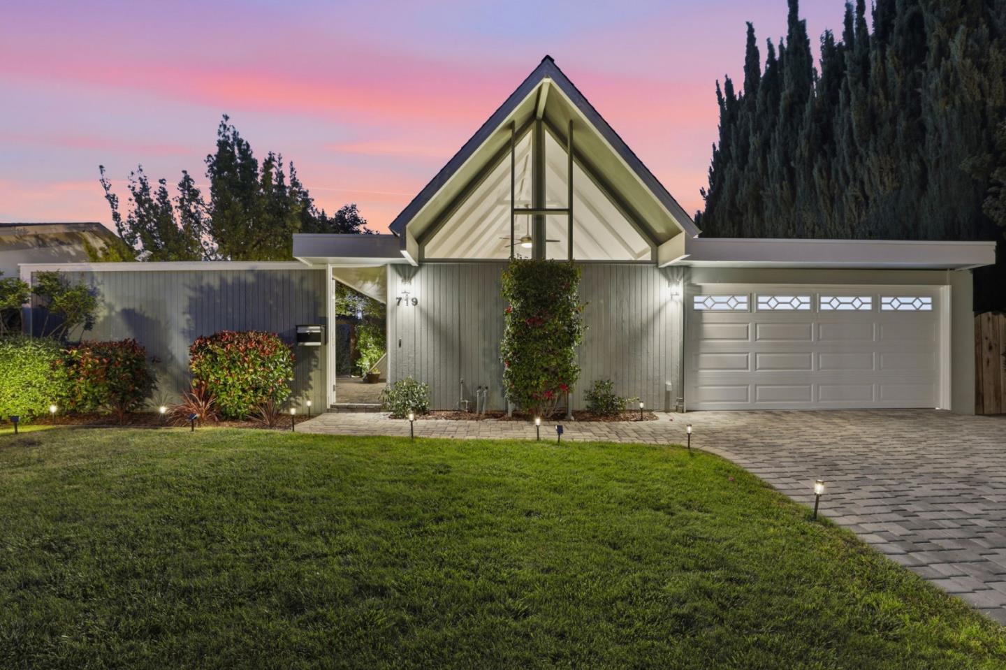 719 Jackpine Court