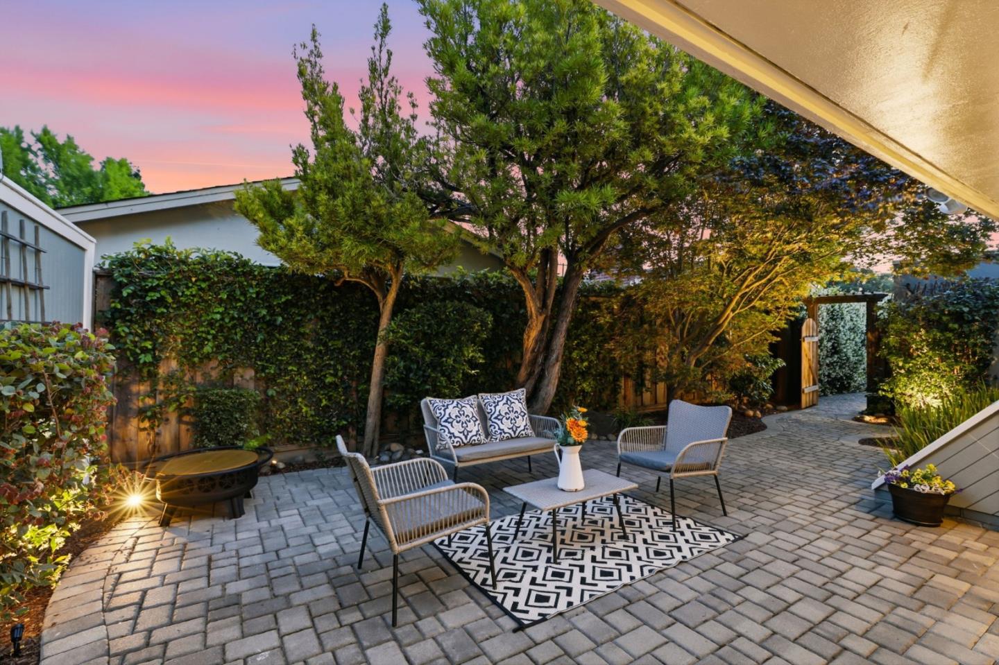 719 Jackpine Court