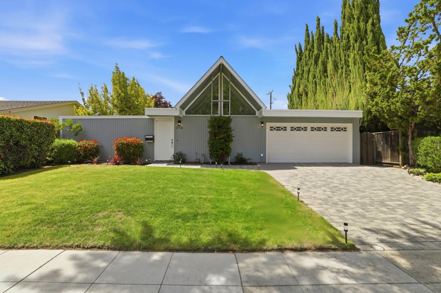 719 Jackpine Court