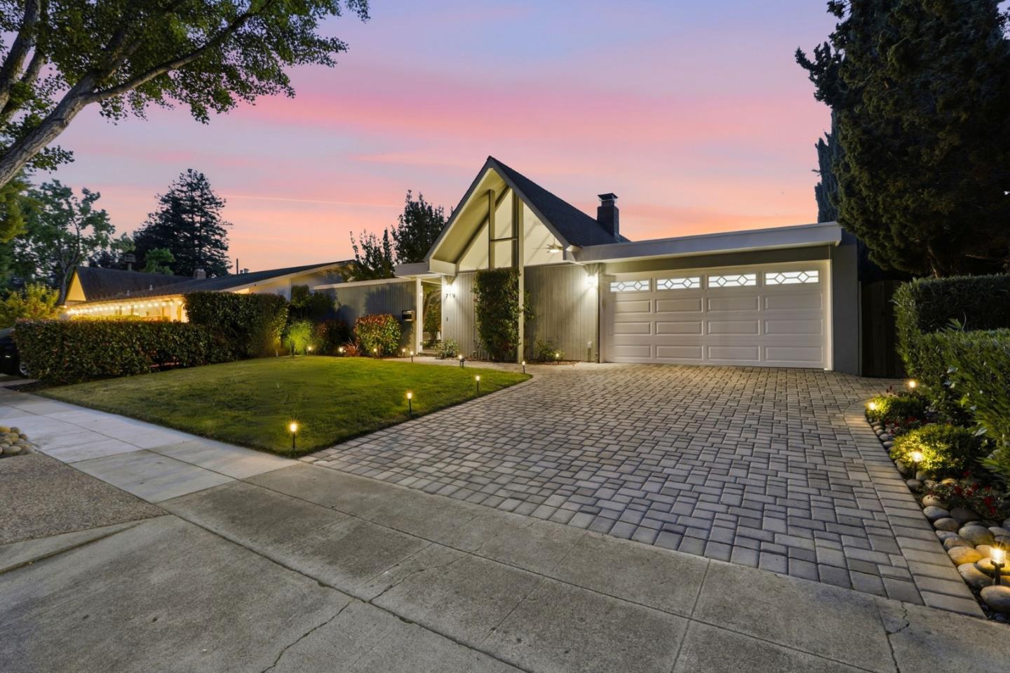 719 Jackpine Court