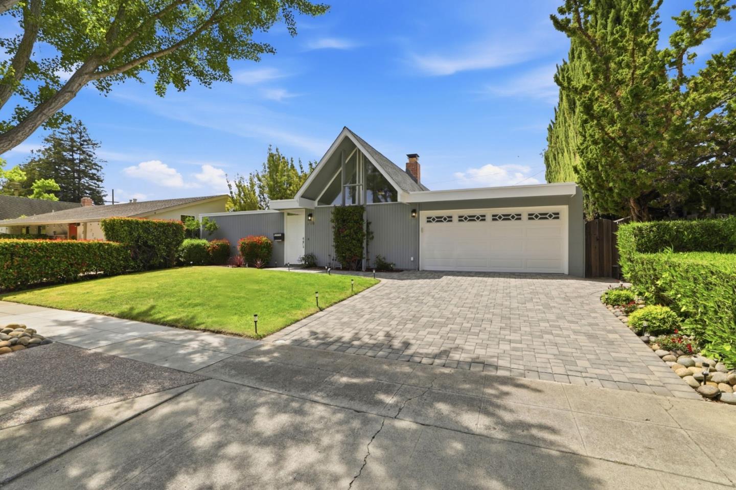 719 Jackpine Court