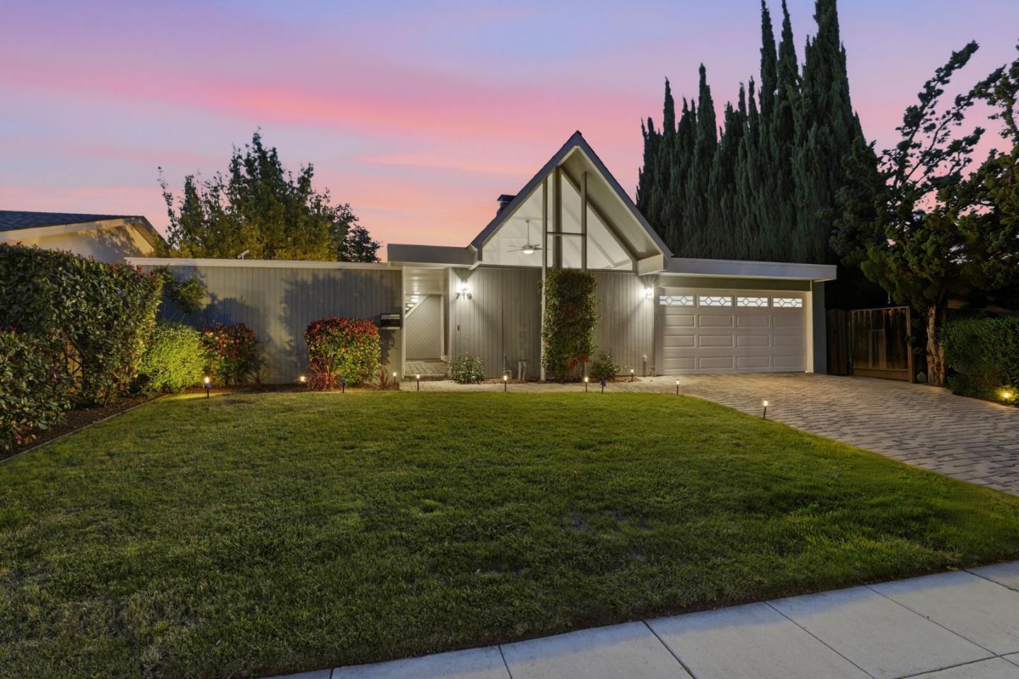719 Jackpine Court