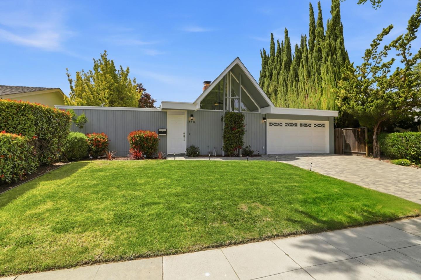 719 Jackpine Court