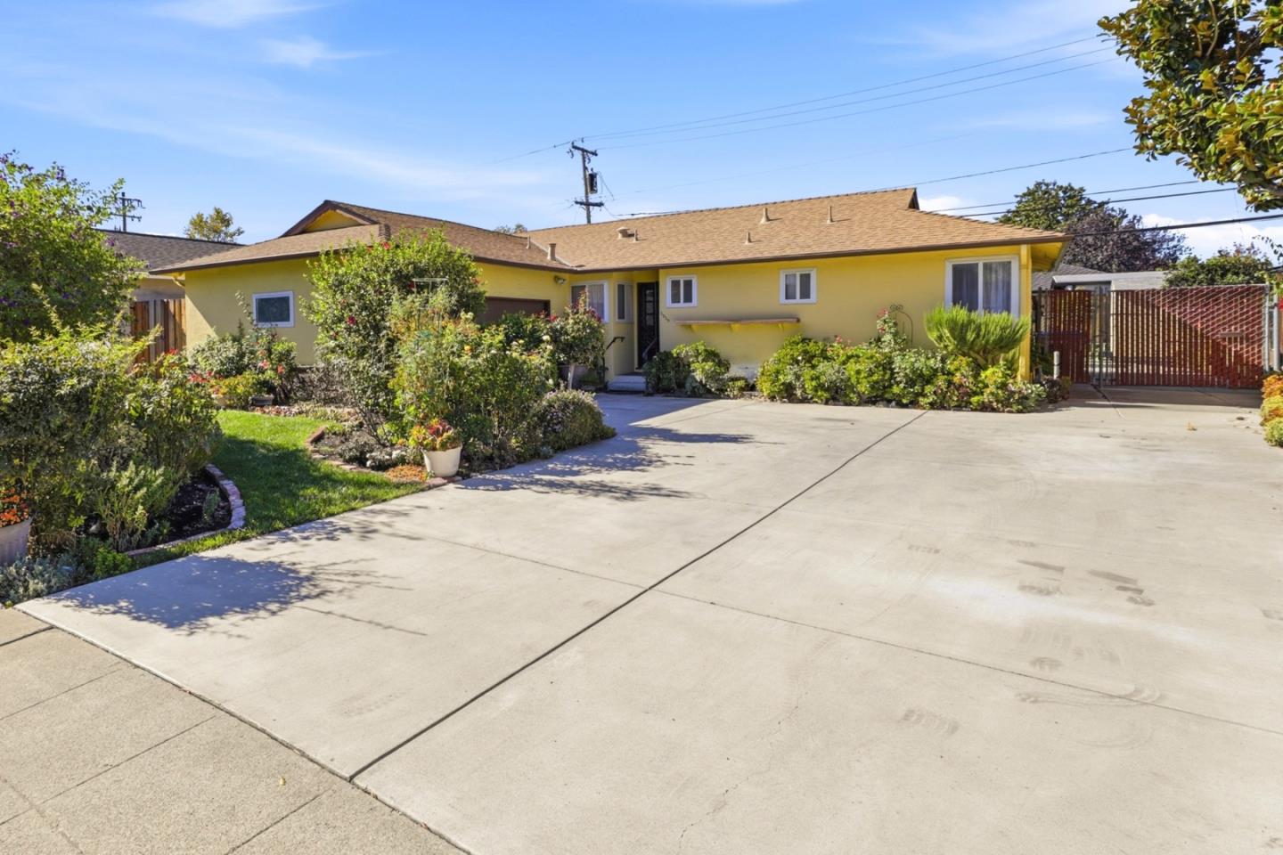 3039 Seyferth WAY