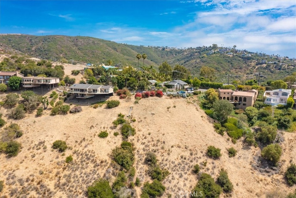 1477 Cerritos