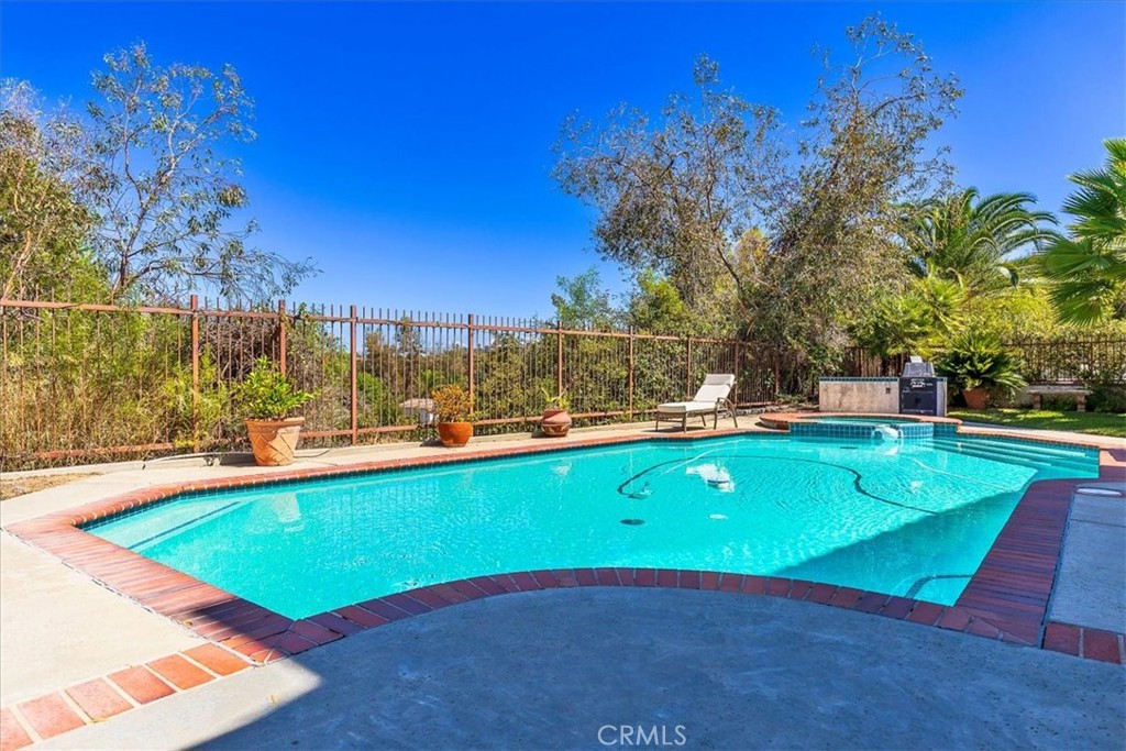 31562 Paseo Goleta