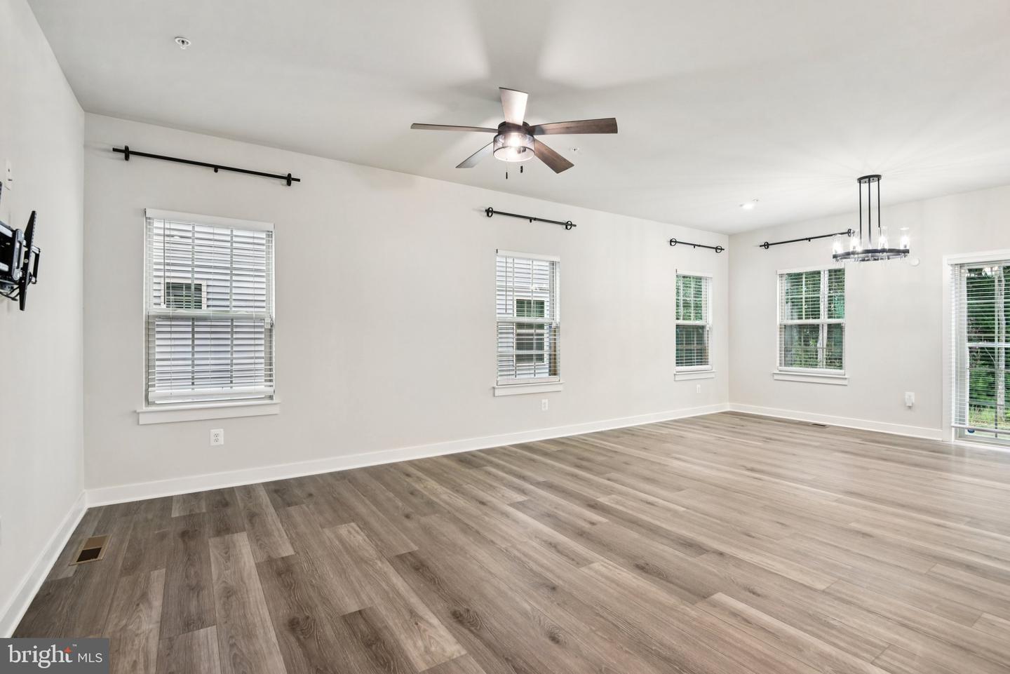 14623 Silver Hammer Way