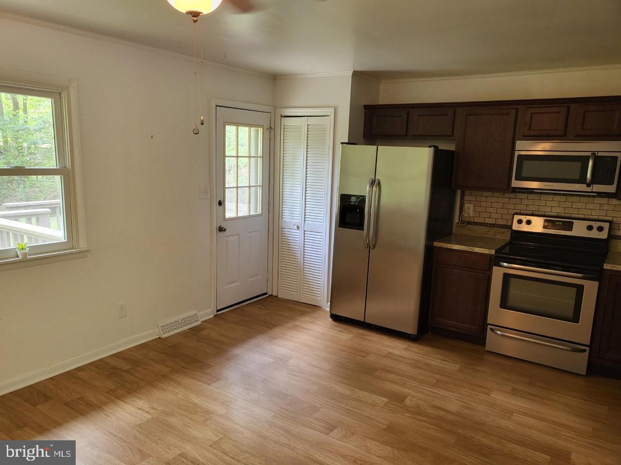 21538 MORRIS DRIVE