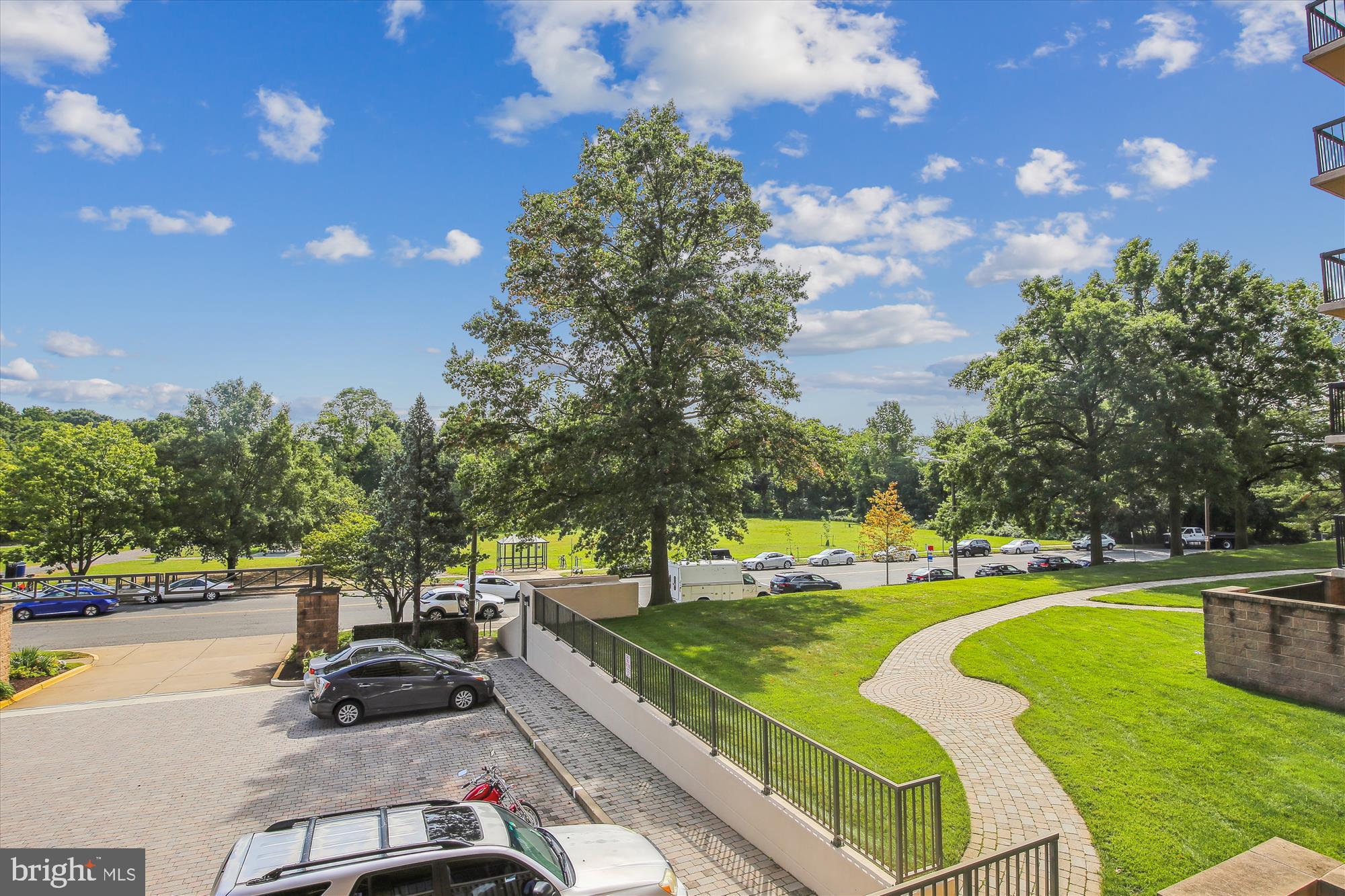200 N Pickett STREET Unit: 207
