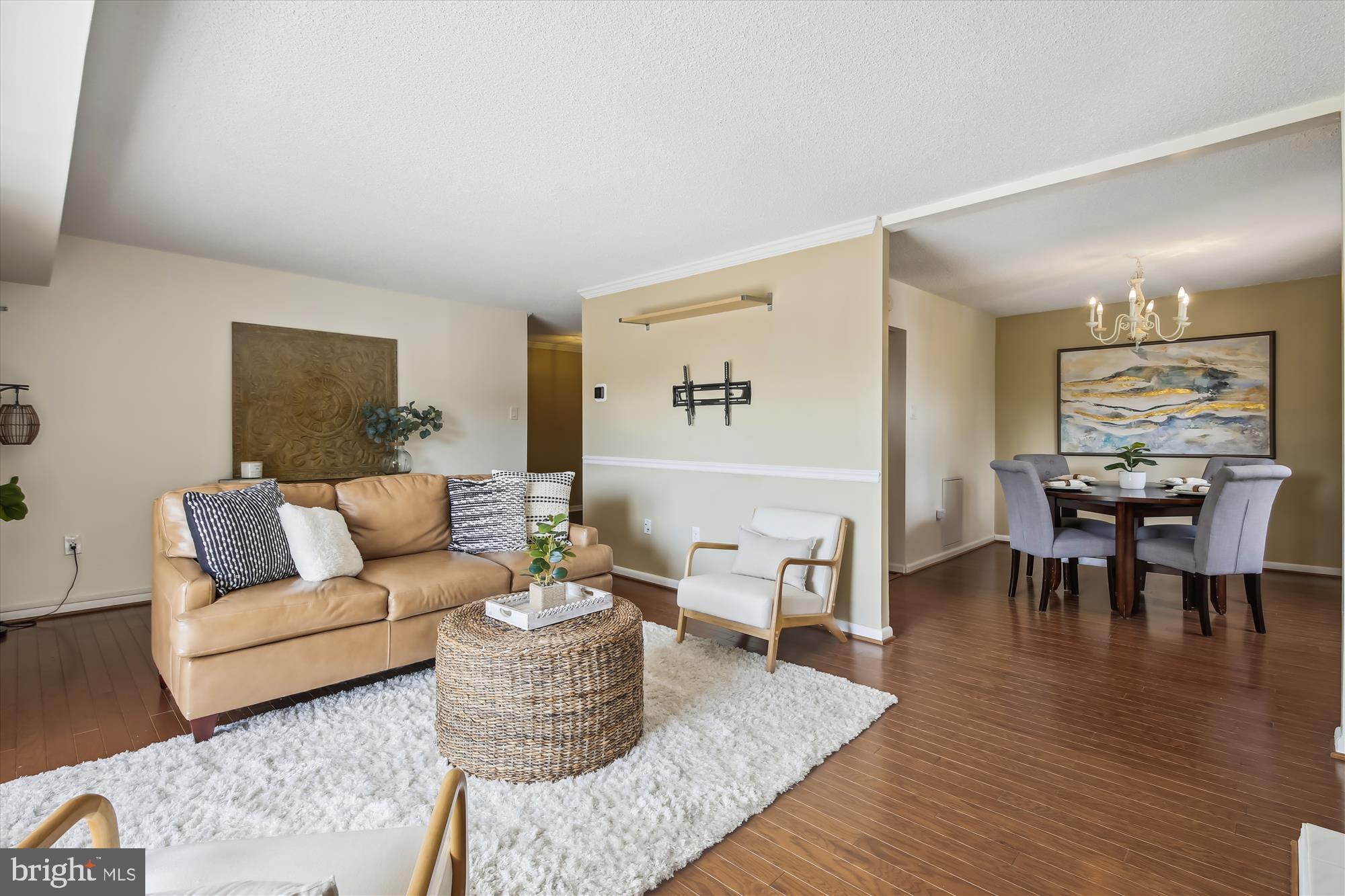 200 N Pickett STREET Unit: 207