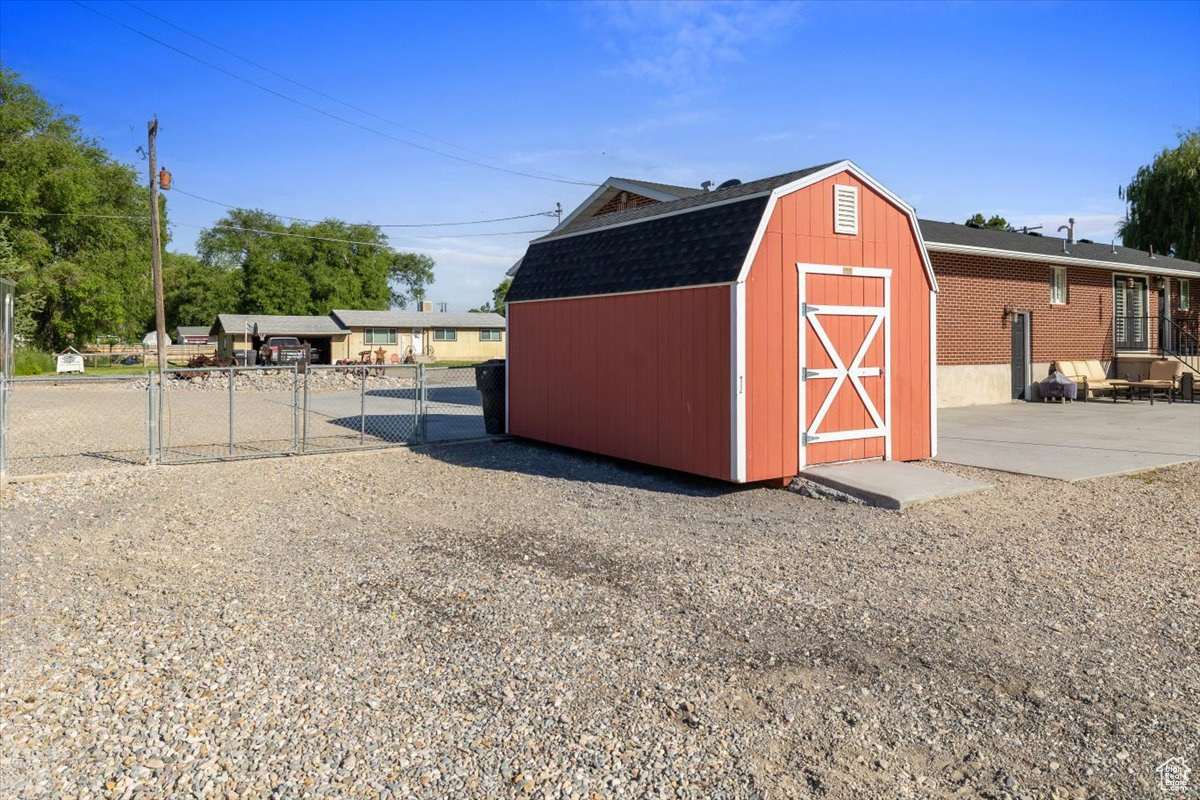2590 N 4000 W
