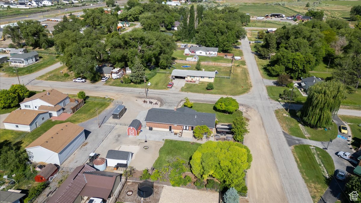 2590 N 4000 W