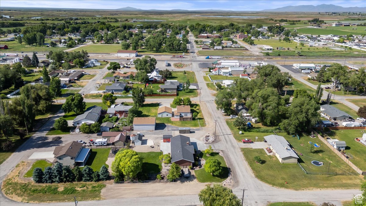 2590 N 4000 W