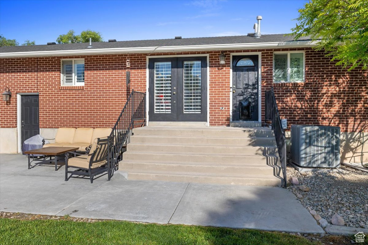 2590 N 4000 W
