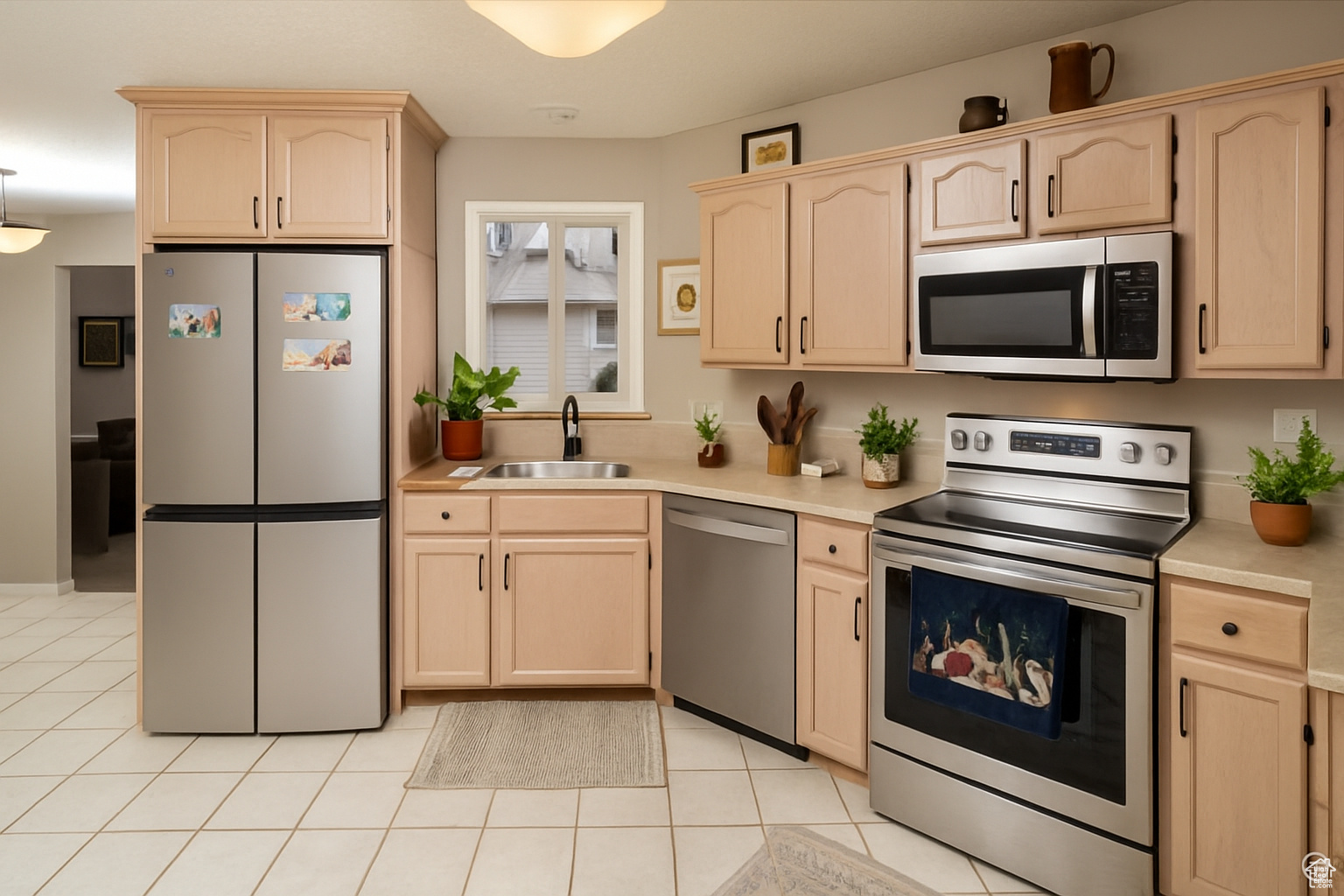 28 N RIVER POINTE DR