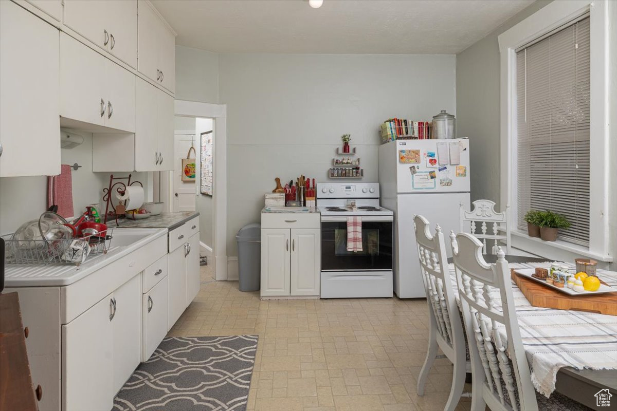 263 W CENTER ST