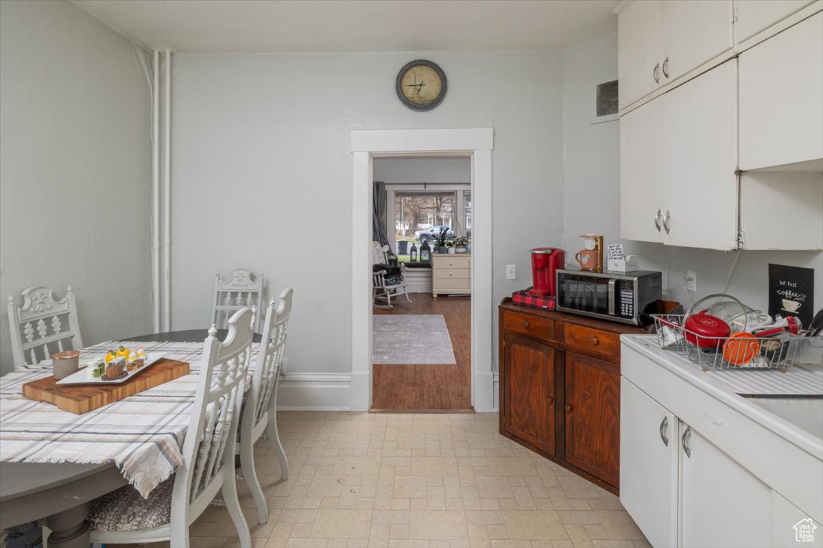 263 W CENTER ST