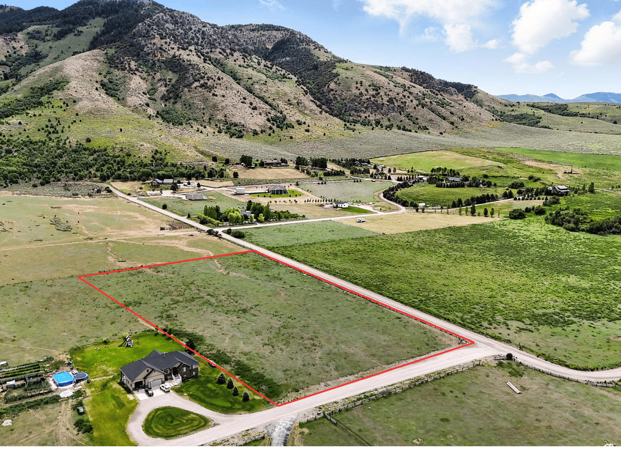 6305 N COUNTRY LN Unit: 2
