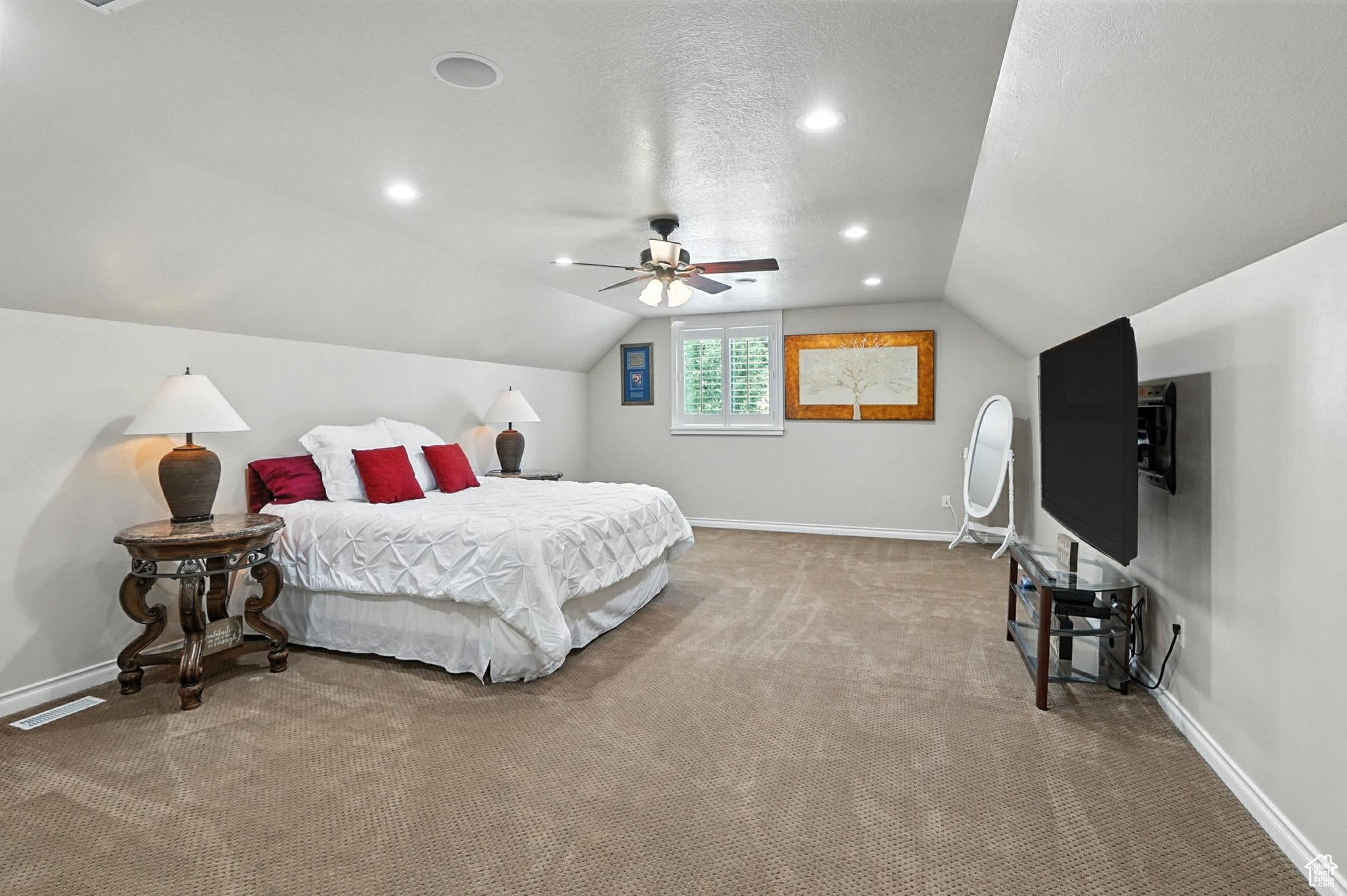 1273 CEDAR HEIGHTS DR