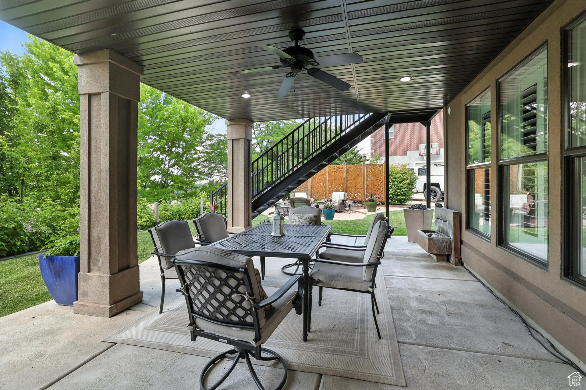 1273 CEDAR HEIGHTS DR