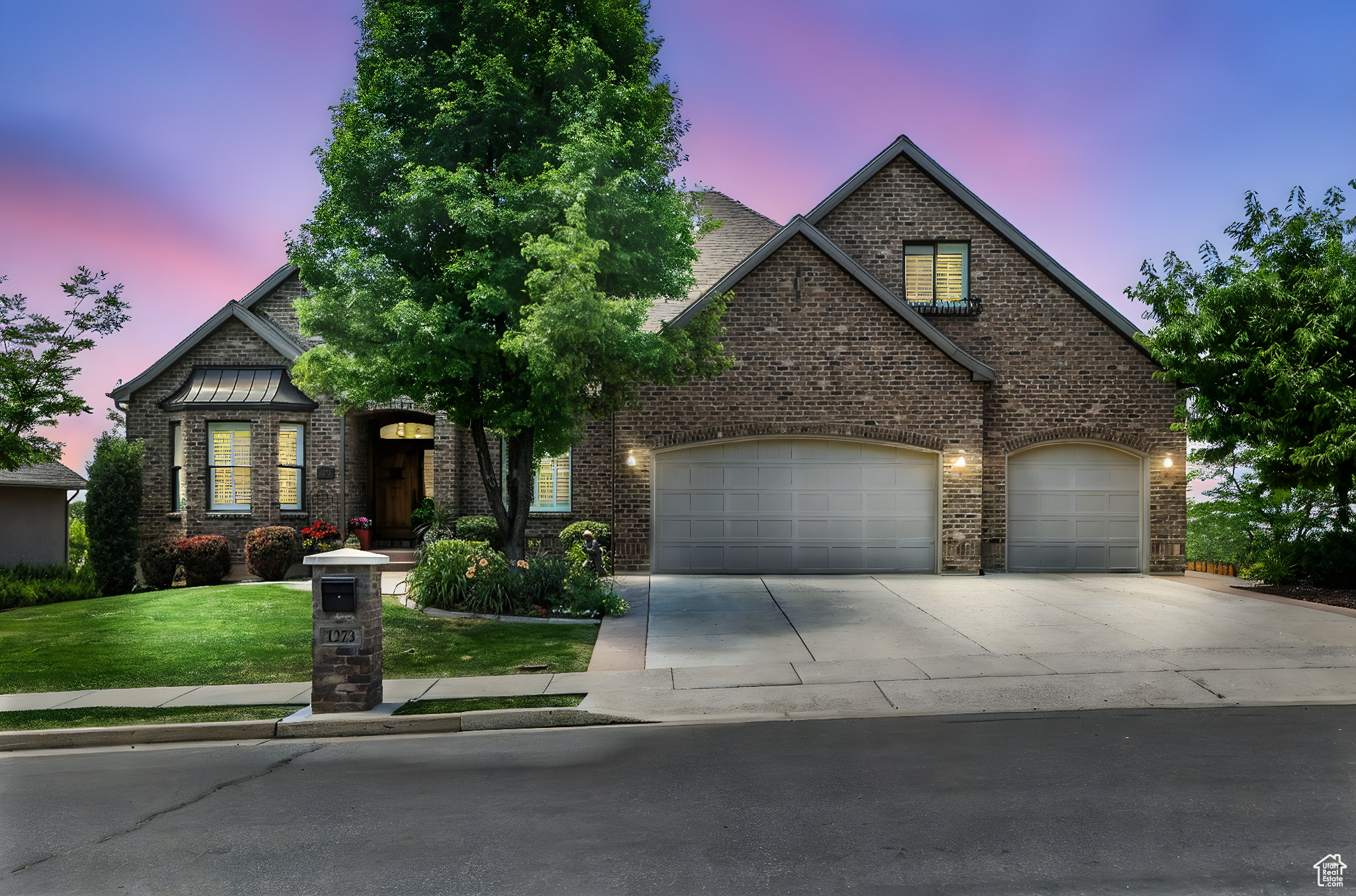 1273 CEDAR HEIGHTS DR