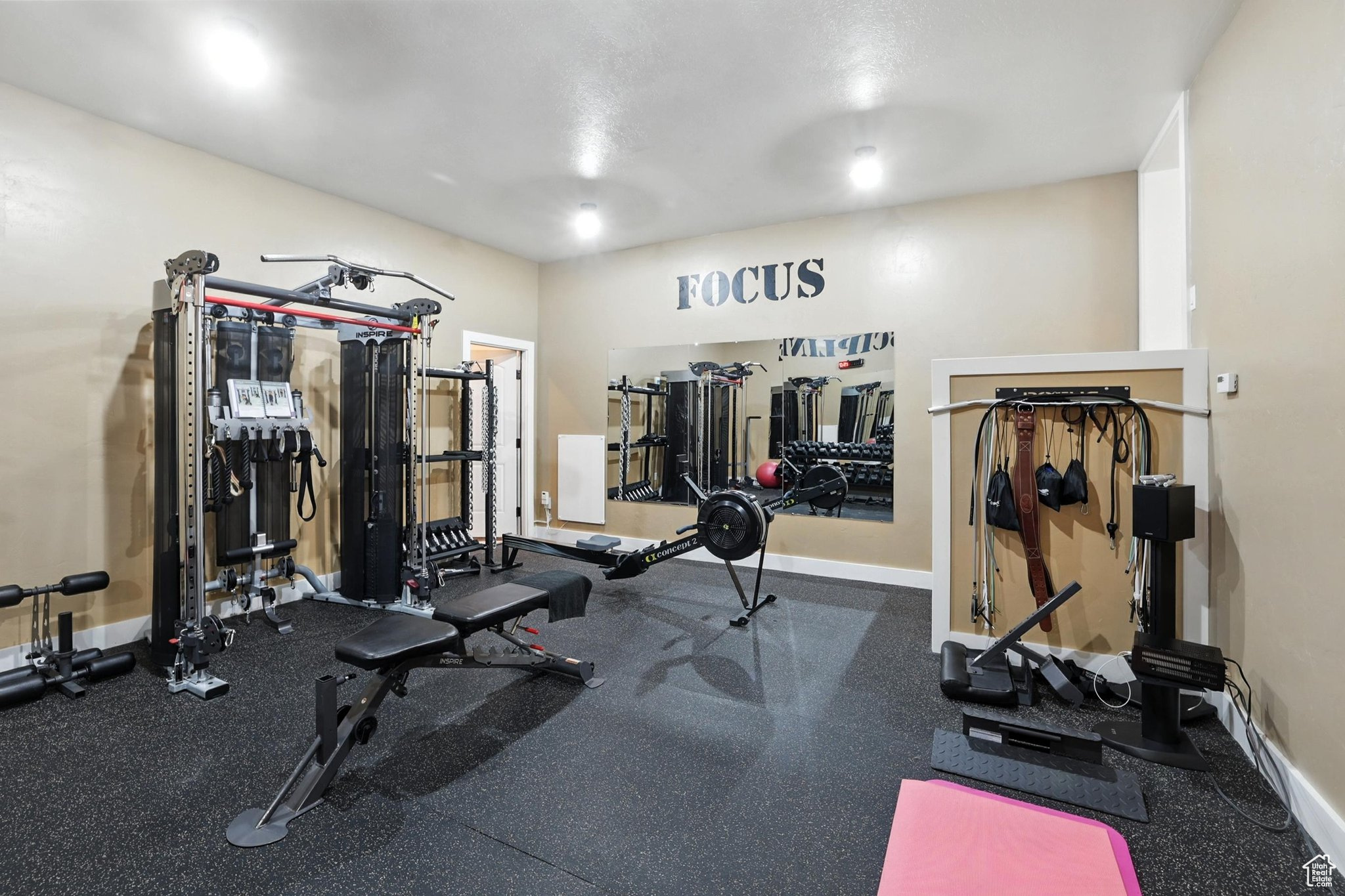 1273 CEDAR HEIGHTS DR