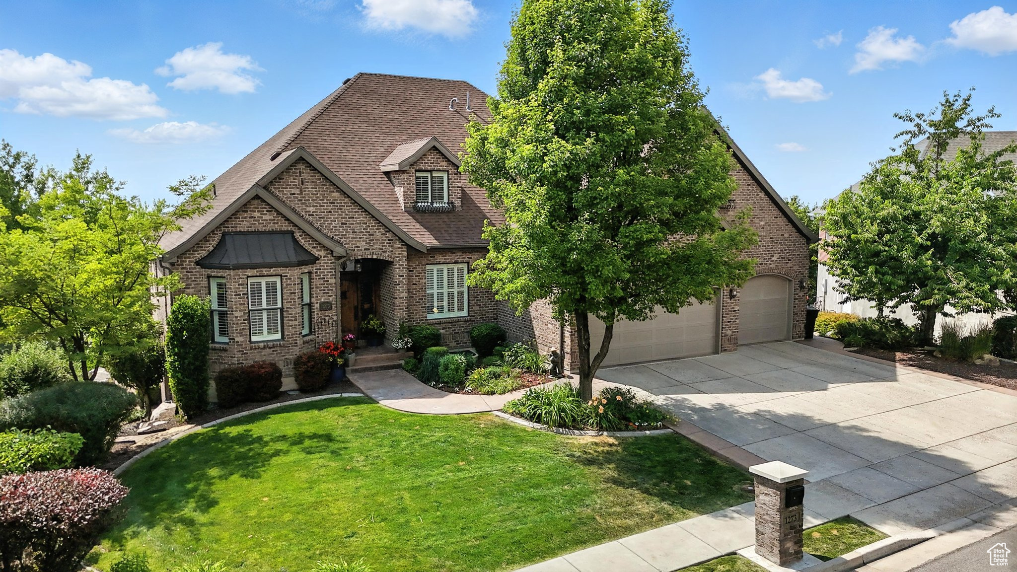 1273 CEDAR HEIGHTS DR
