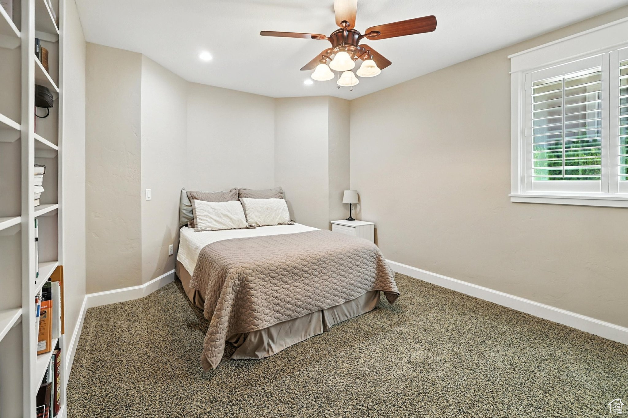 1273 CEDAR HEIGHTS DR