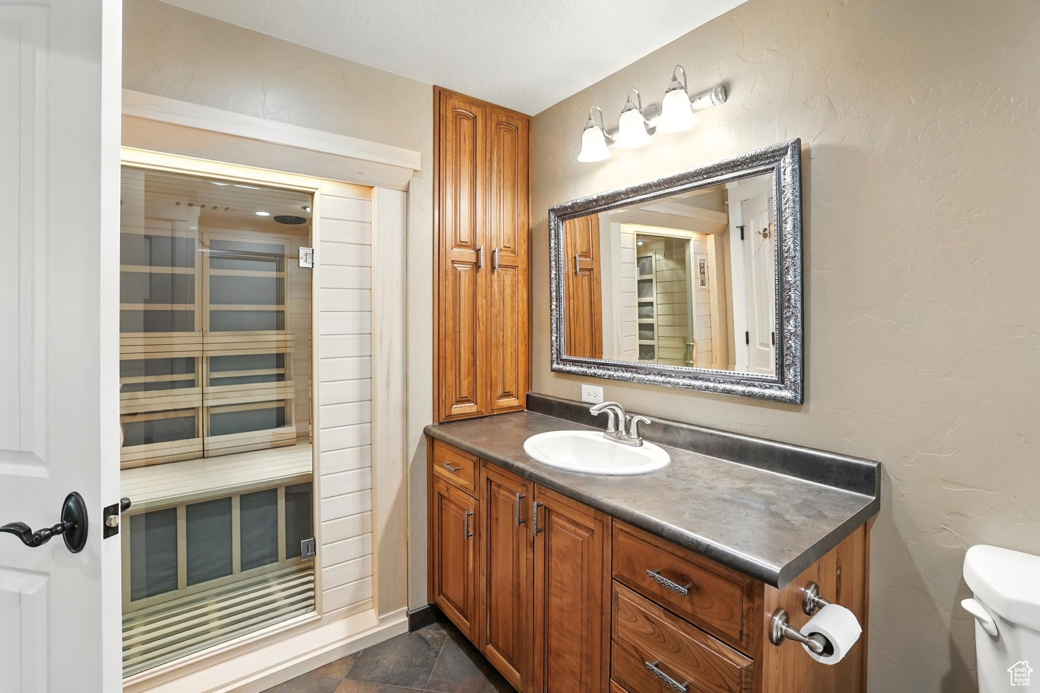 1273 CEDAR HEIGHTS DR