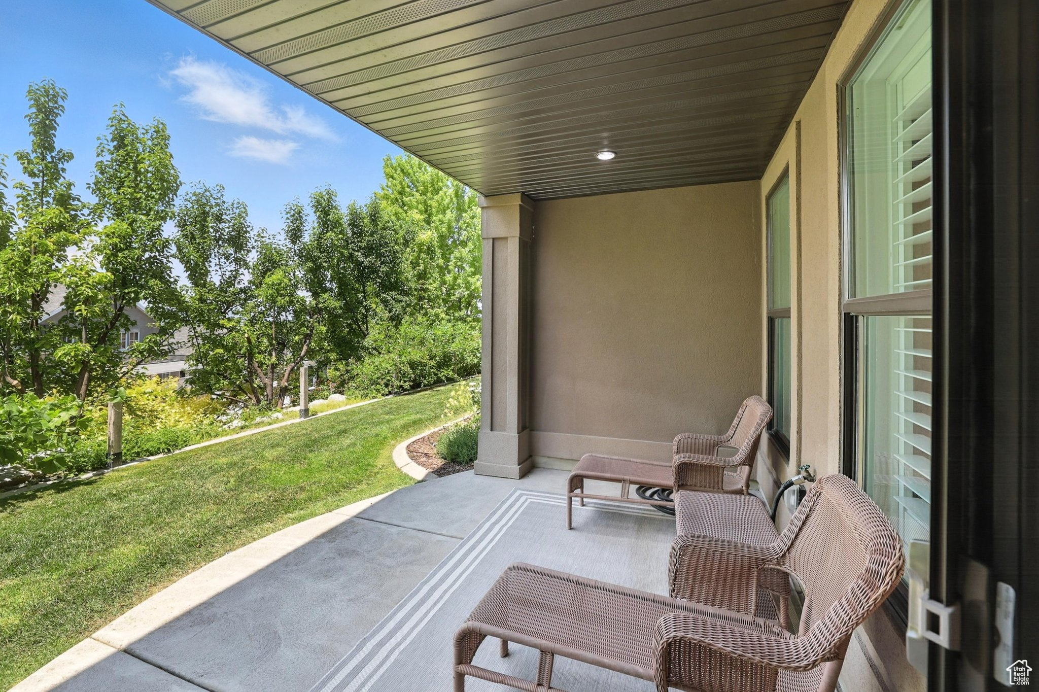 1273 CEDAR HEIGHTS DR