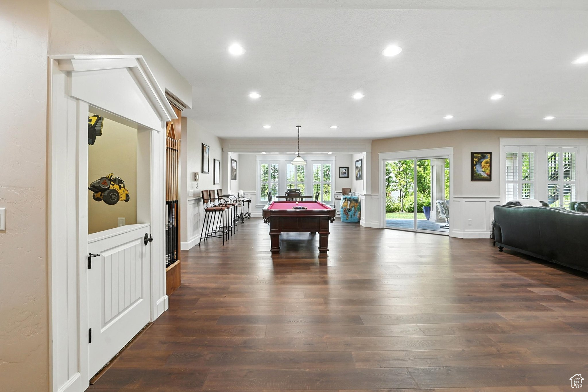 1273 CEDAR HEIGHTS DR