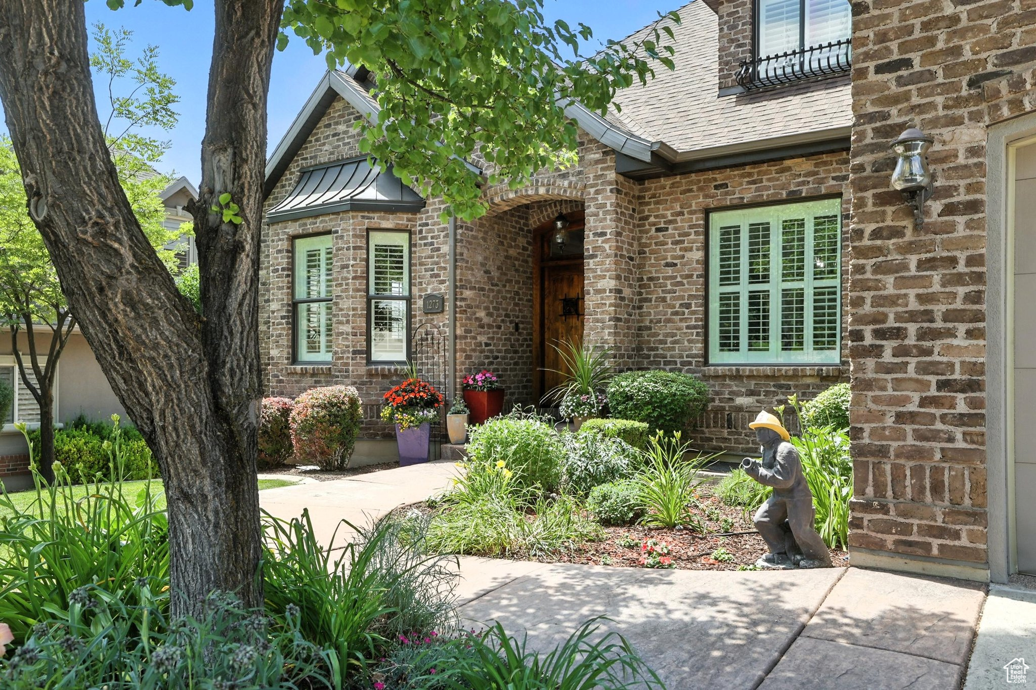 1273 CEDAR HEIGHTS DR