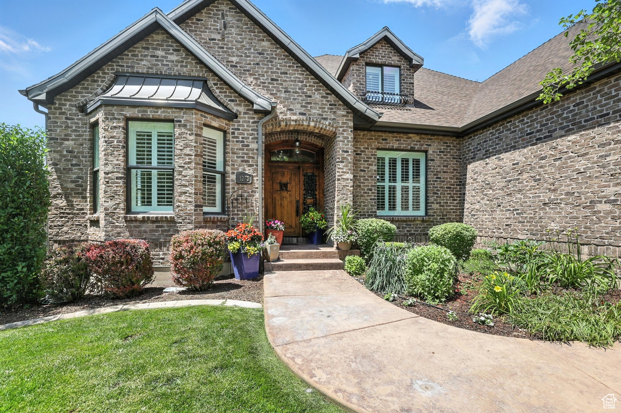 1273 CEDAR HEIGHTS DR