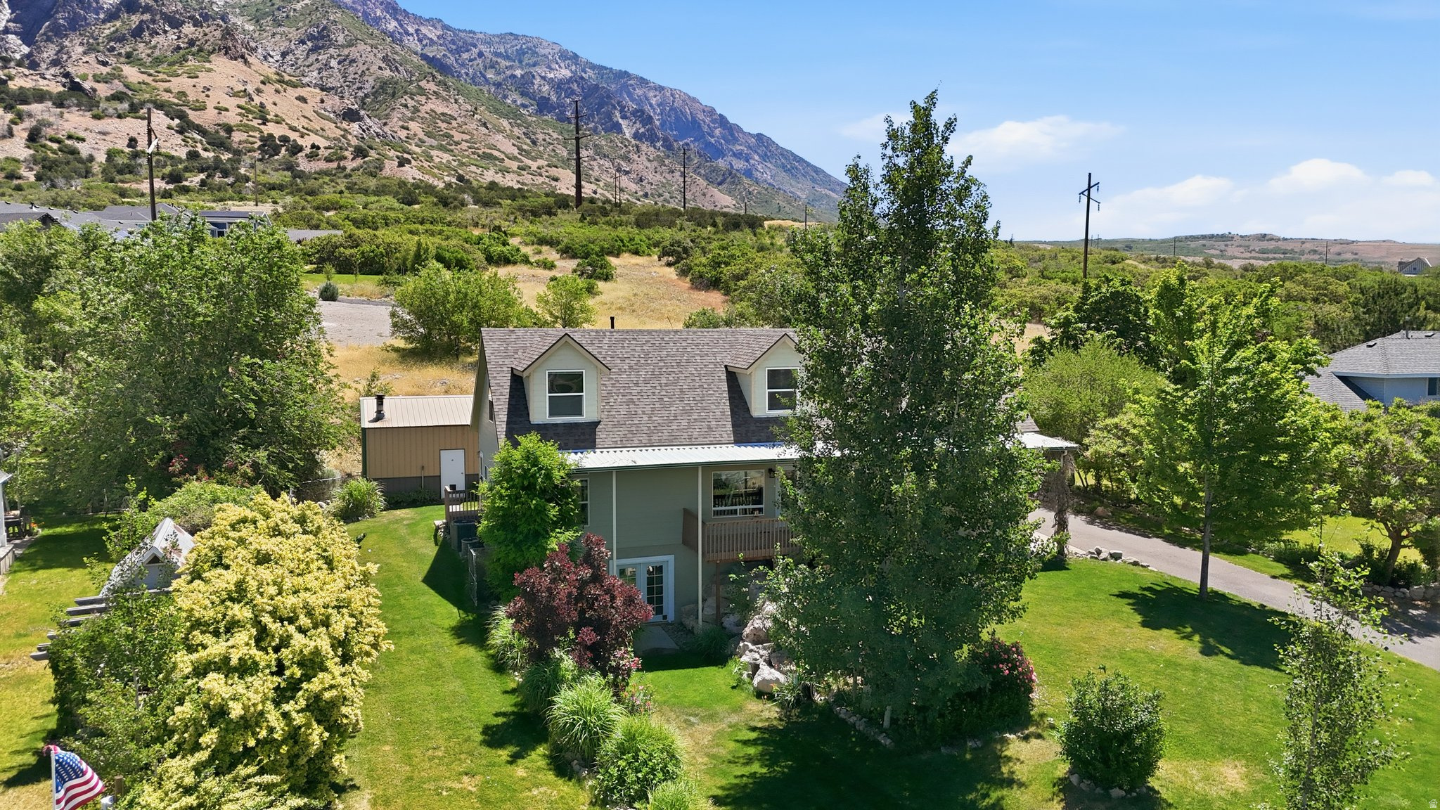 7205 S HWY 89