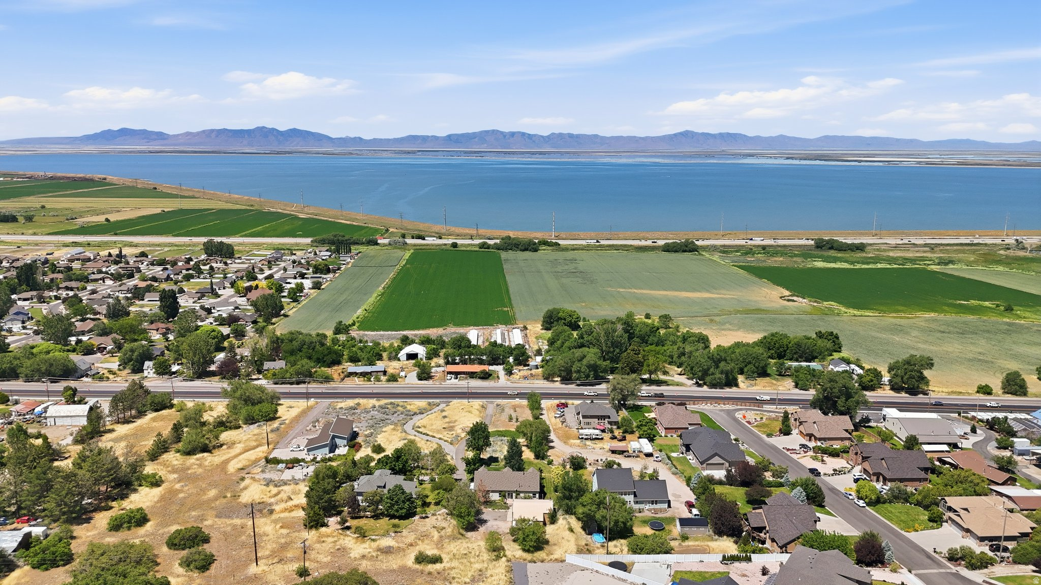 7205 S HWY 89