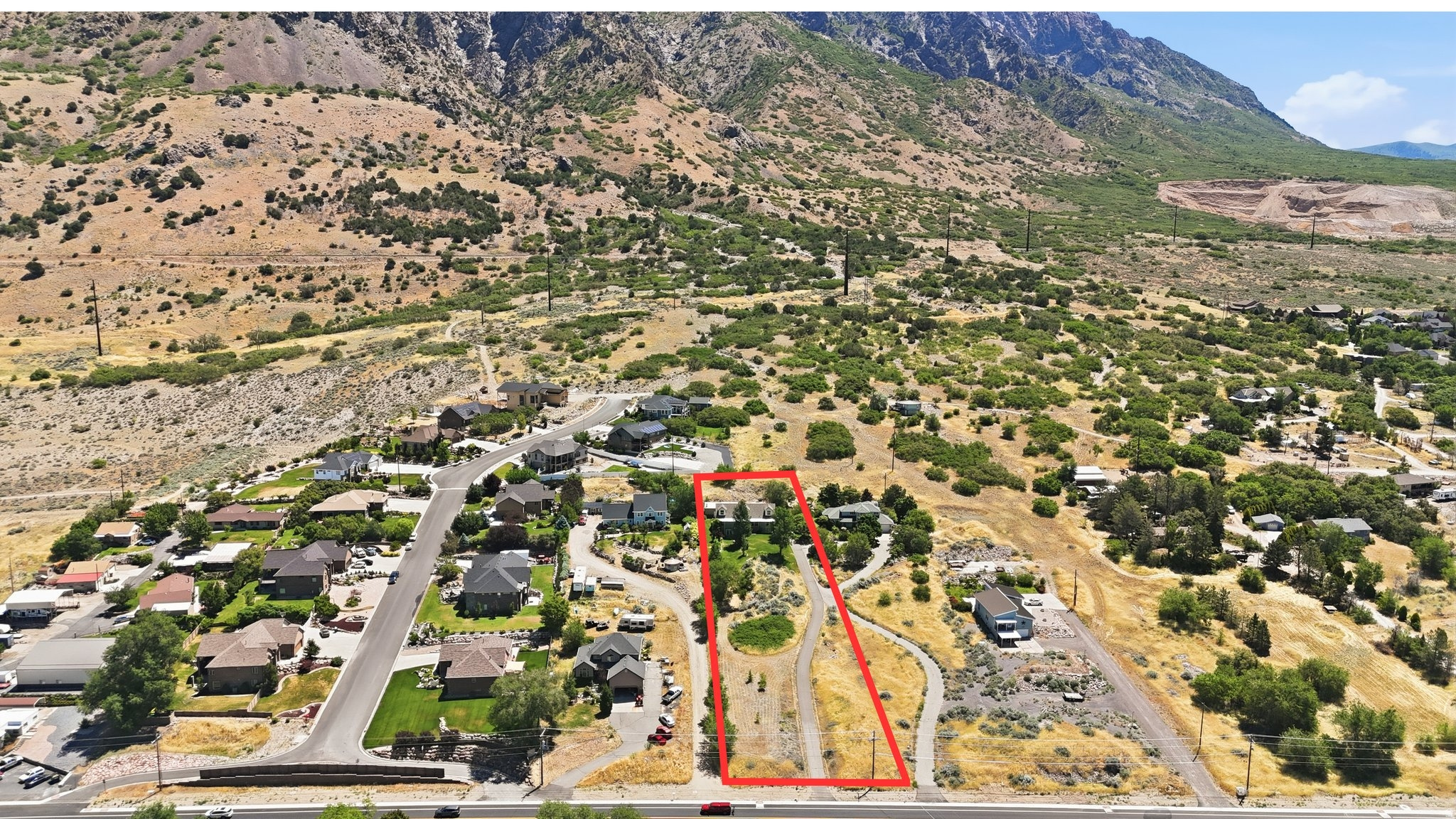 7205 S HWY 89