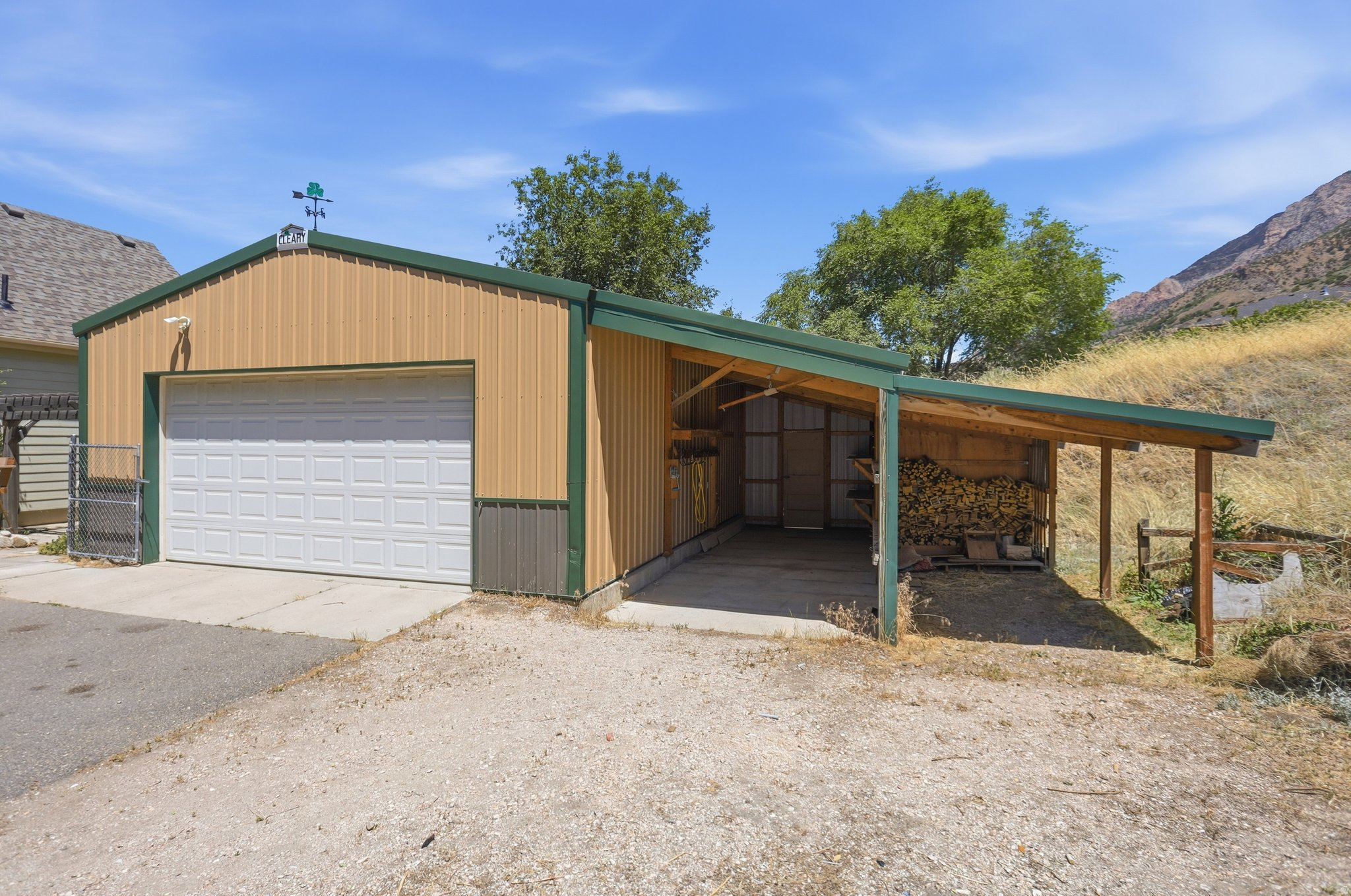 7205 S HWY 89