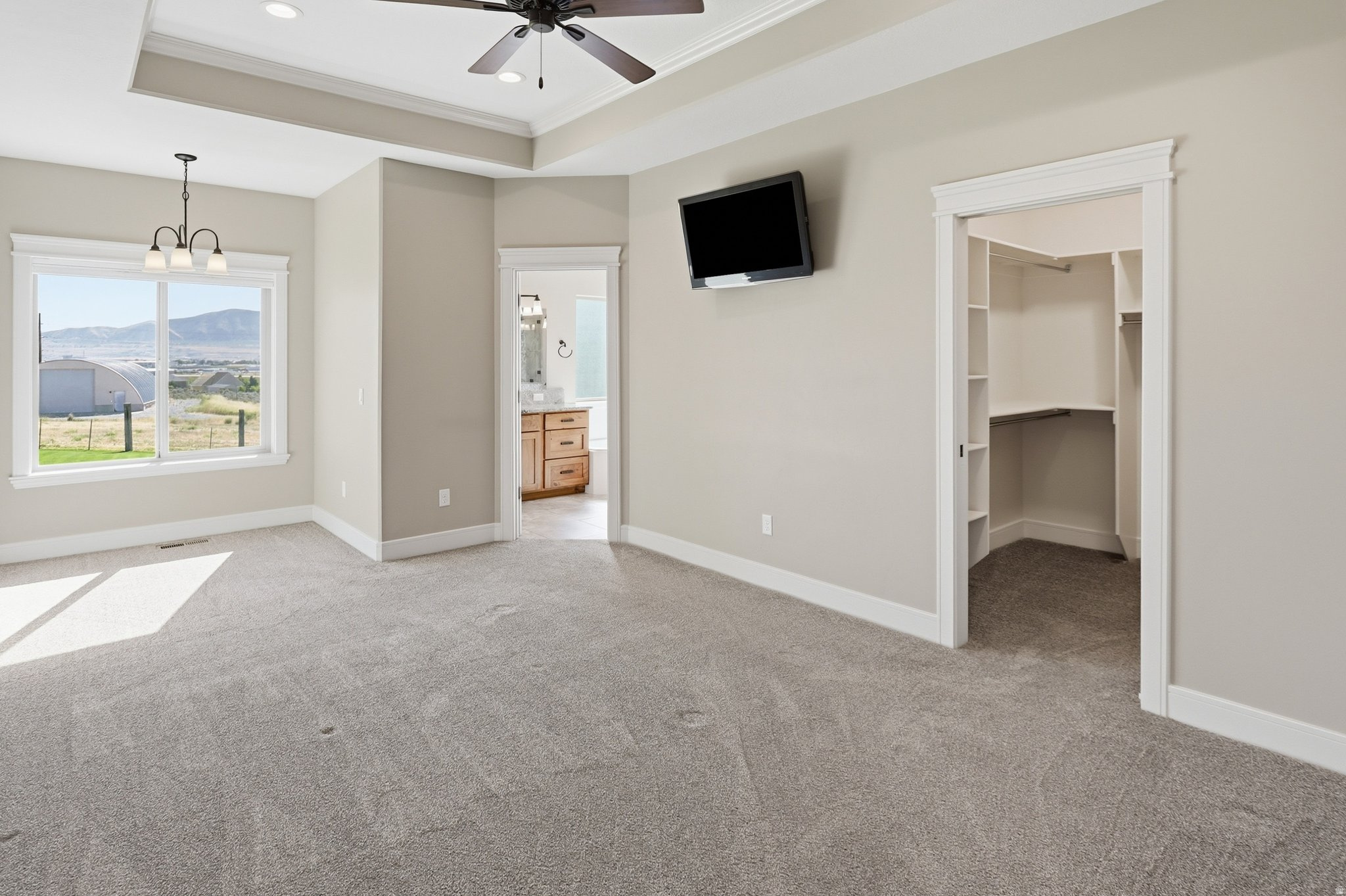 1098 N VALLEY VIEW DR