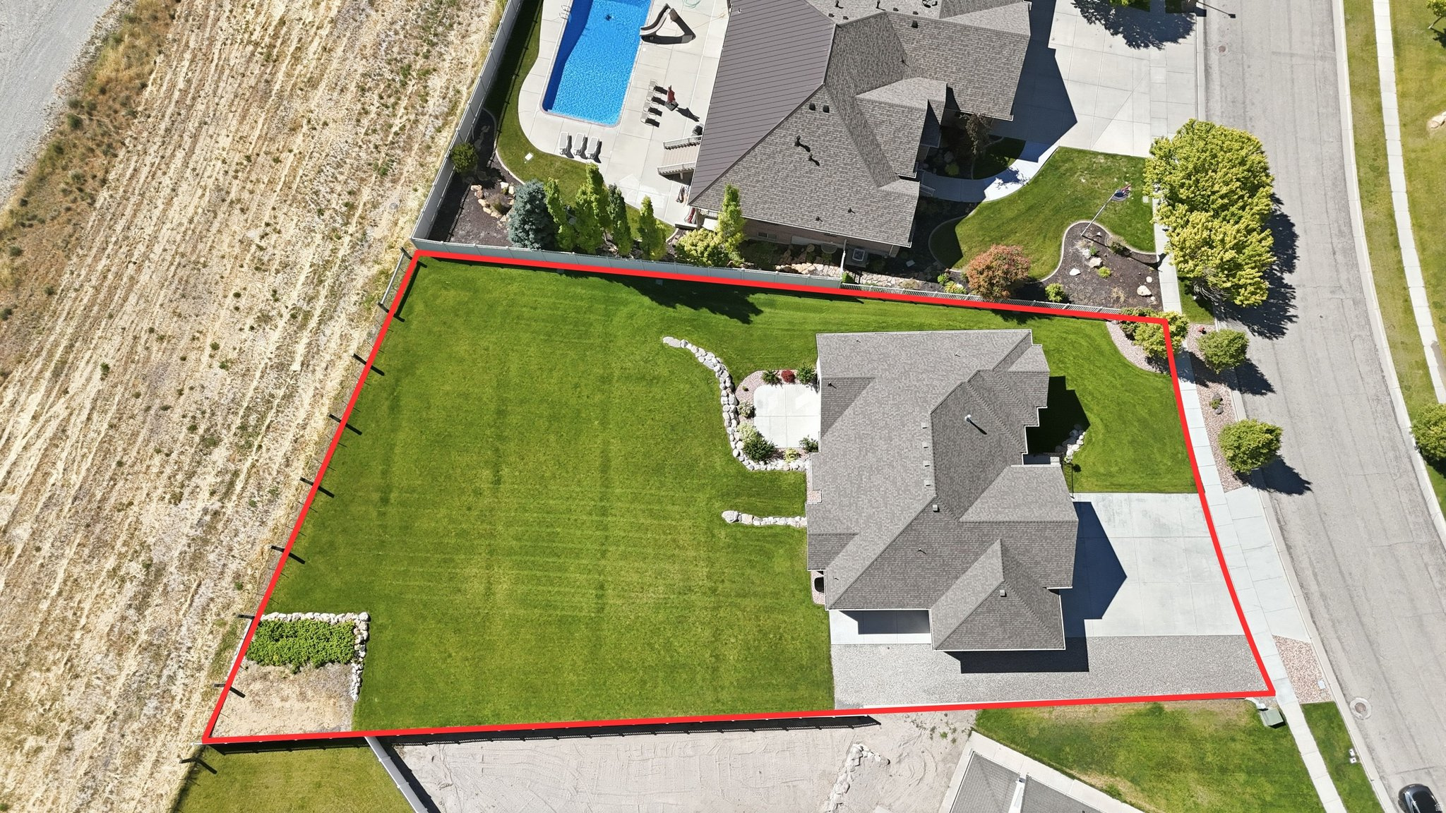 1098 N VALLEY VIEW DR