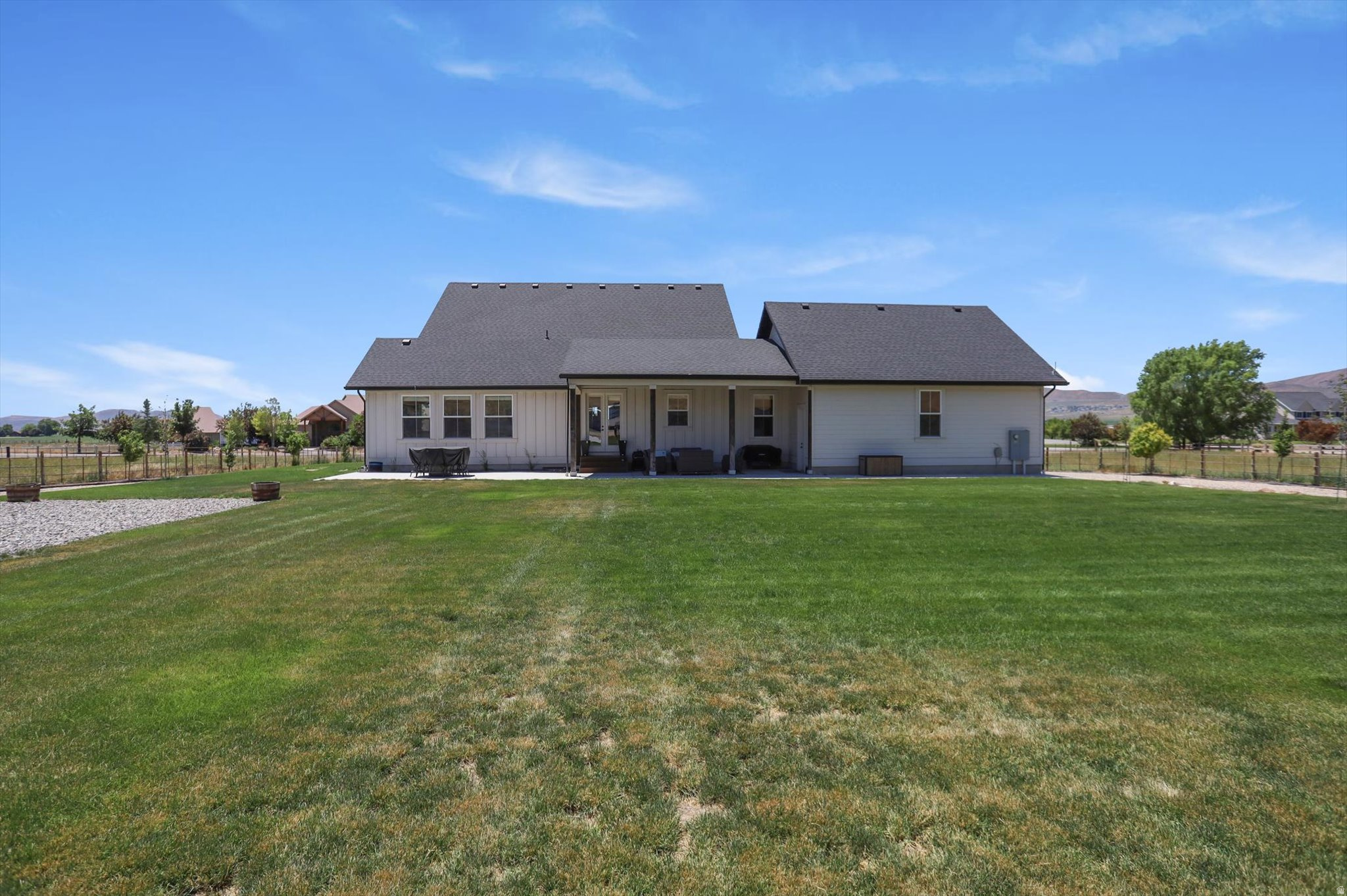 9590 W POINT LOOKOUT DR