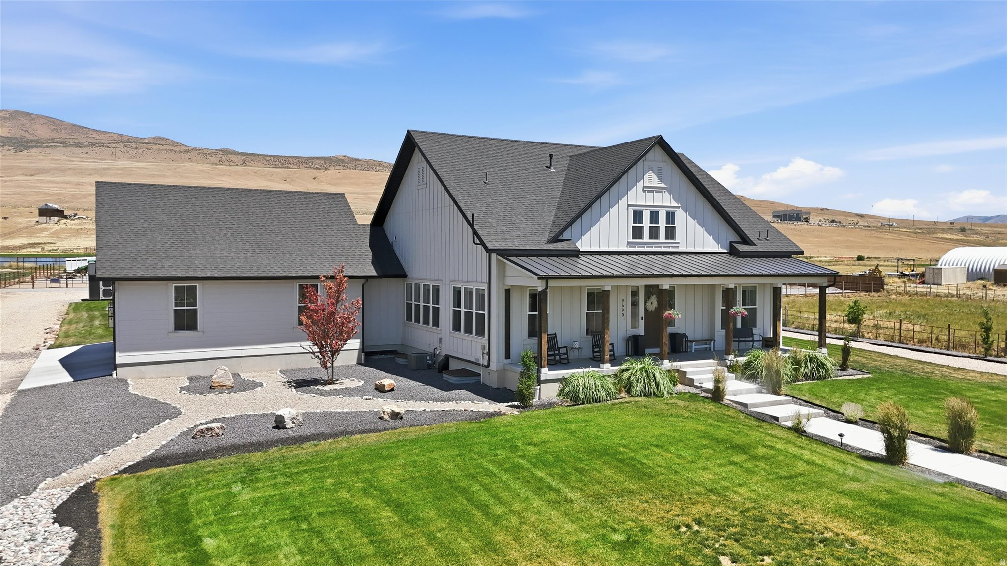 9590 W POINT LOOKOUT DR