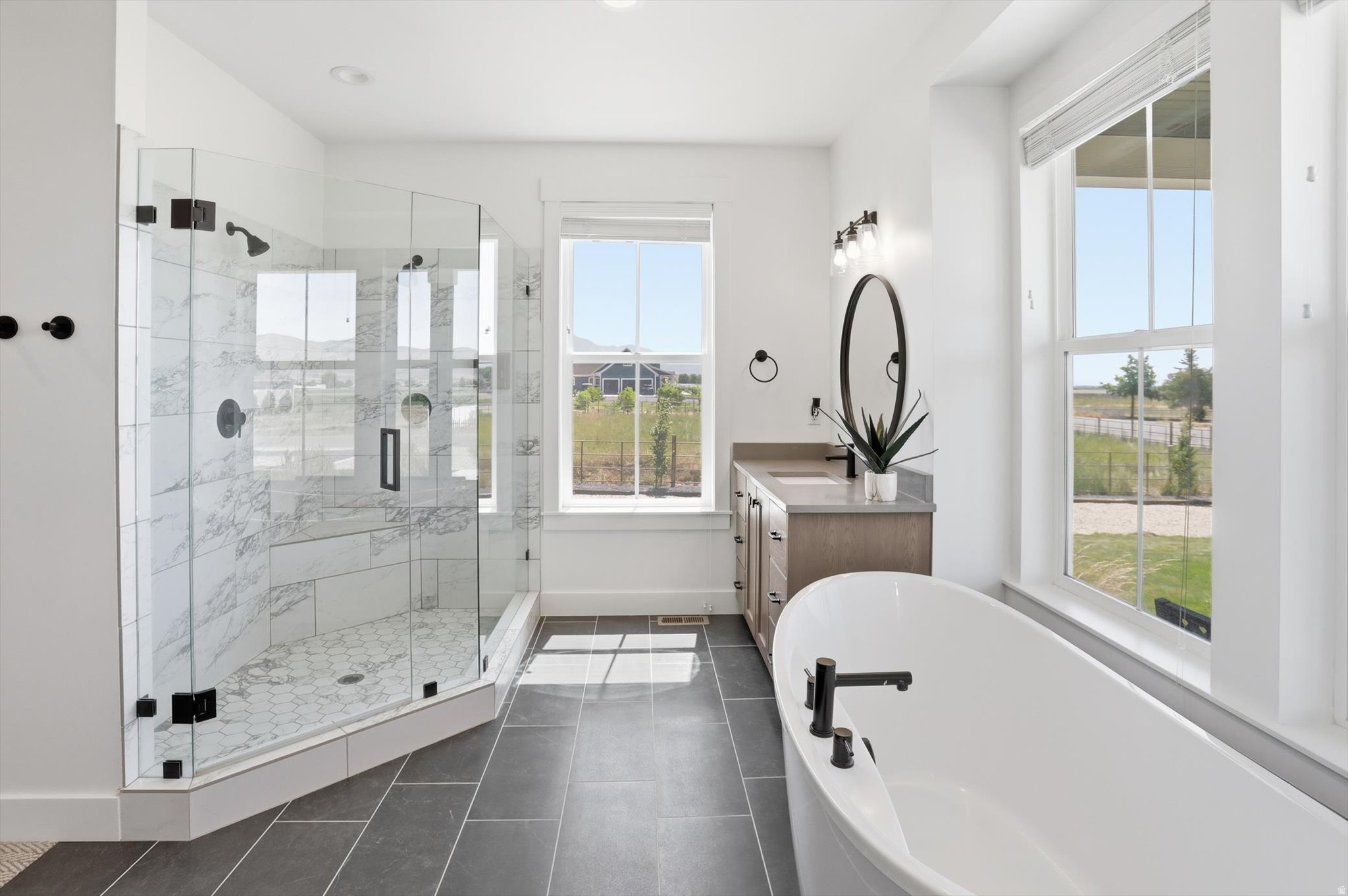 9590 W POINT LOOKOUT DR