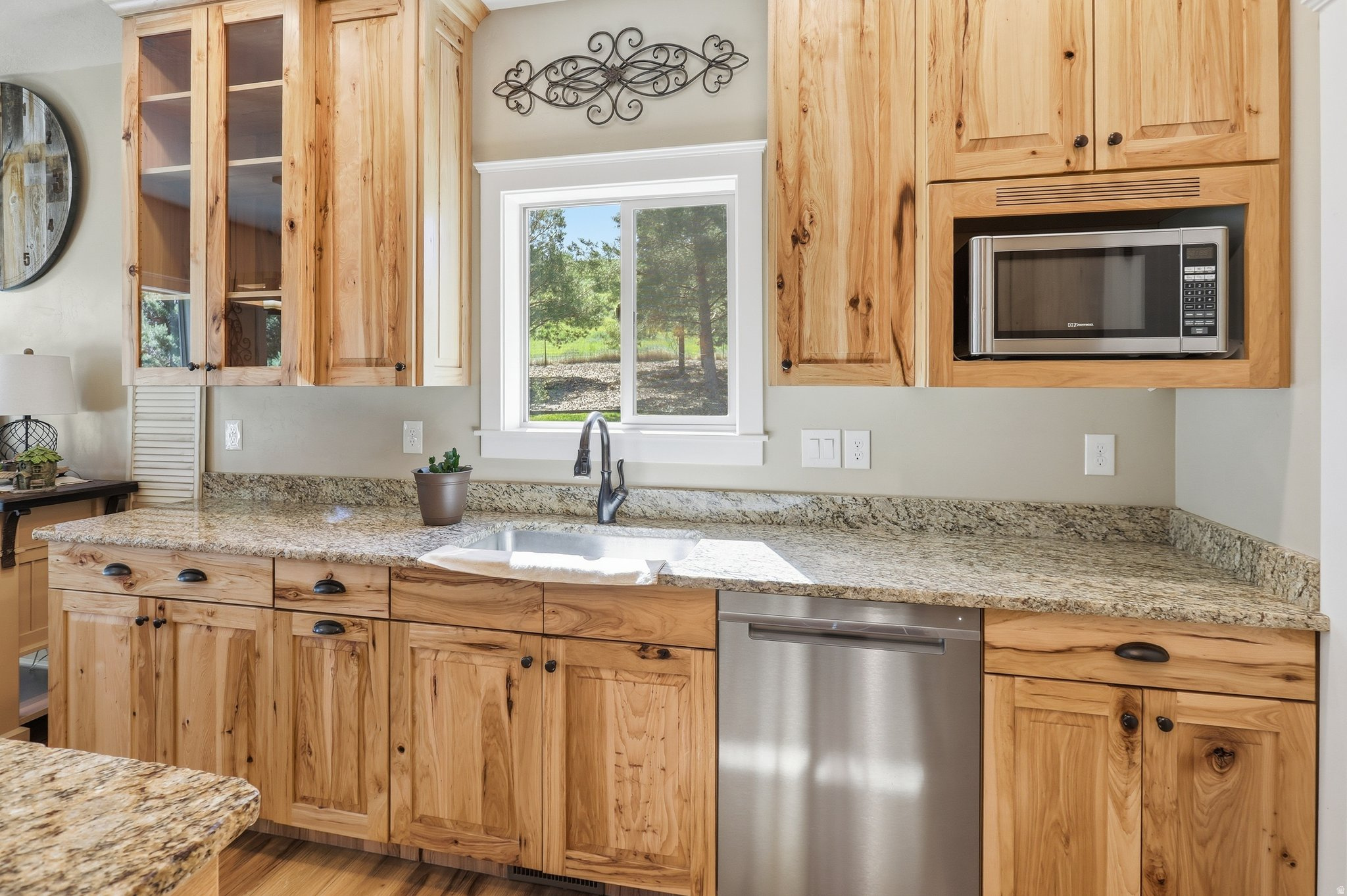 6095 N OLD HIGHWAY 191 HWY