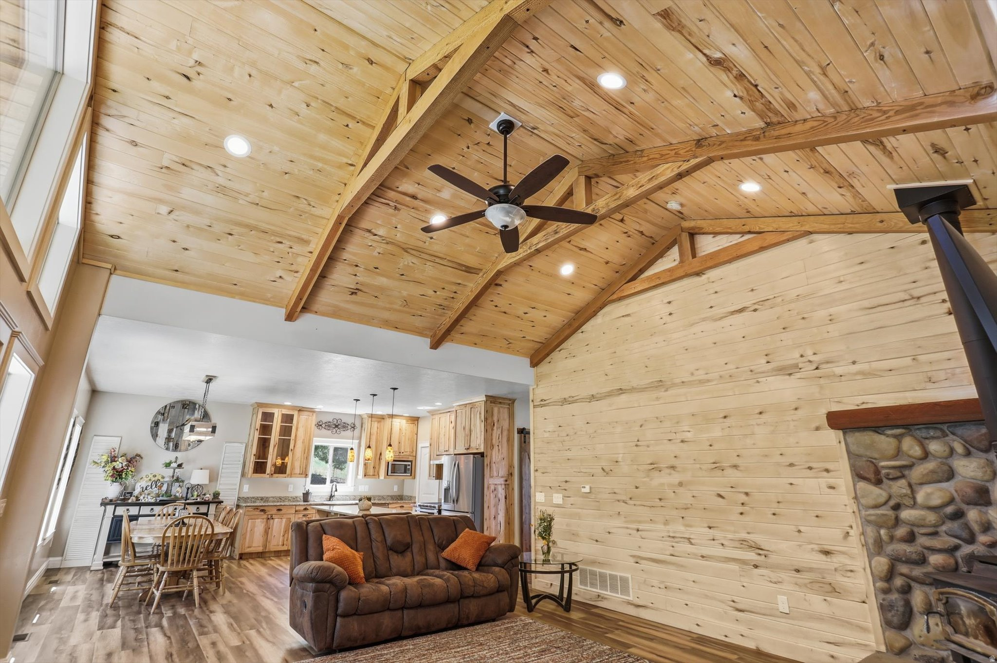 6095 N OLD HIGHWAY 191 HWY