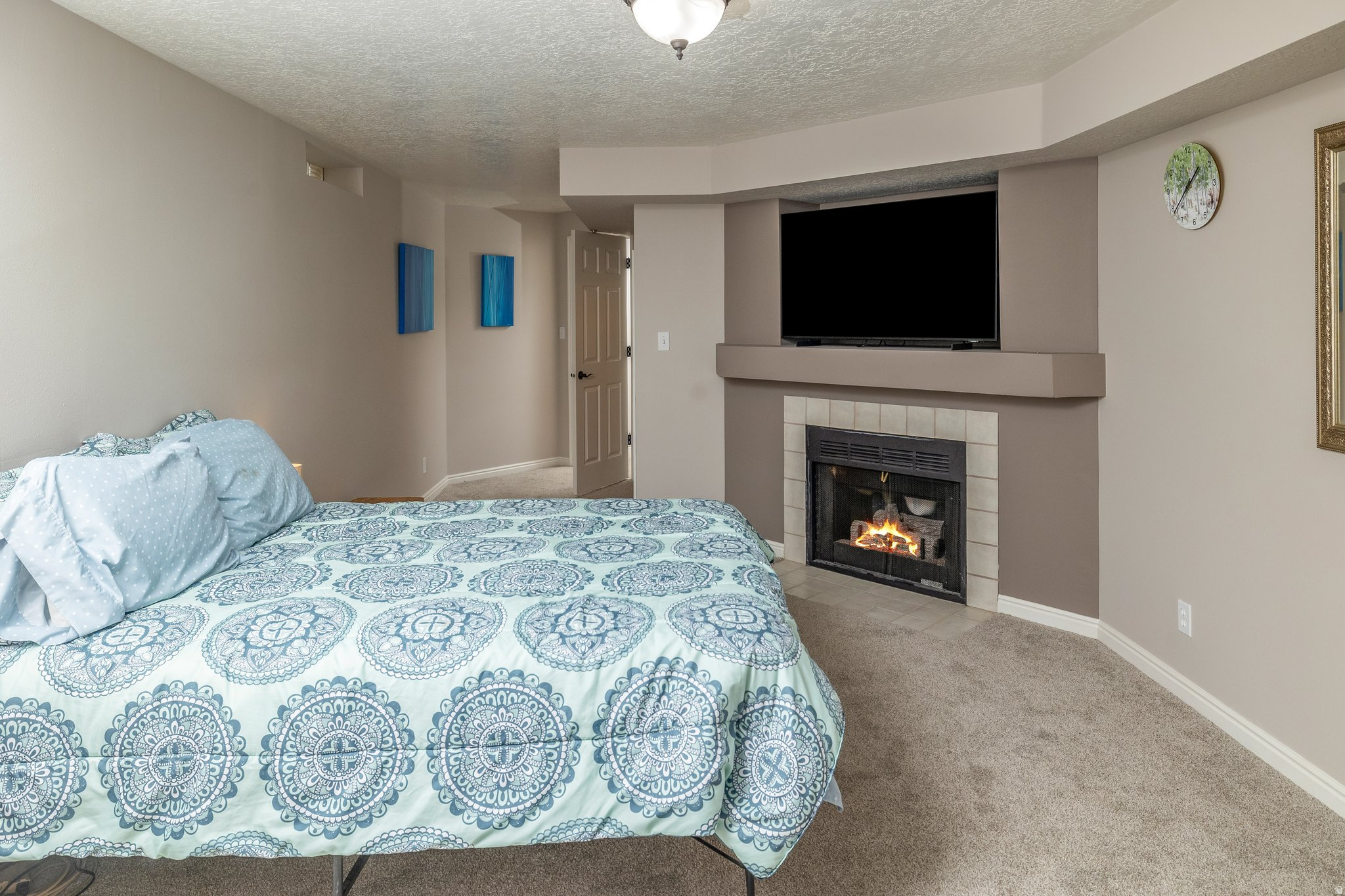 28 N RIVER POINTE DR