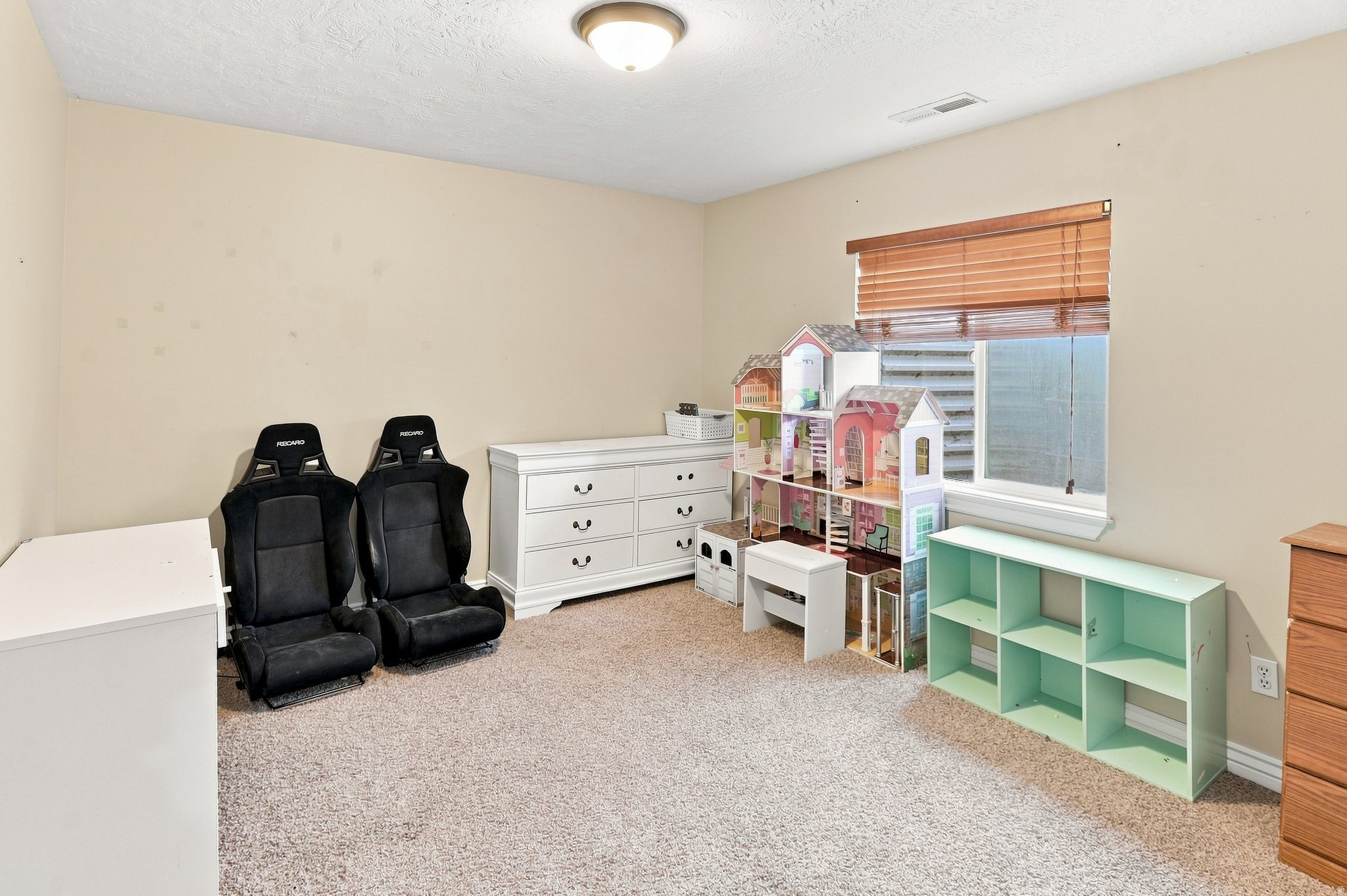 170 LAKEVIEW