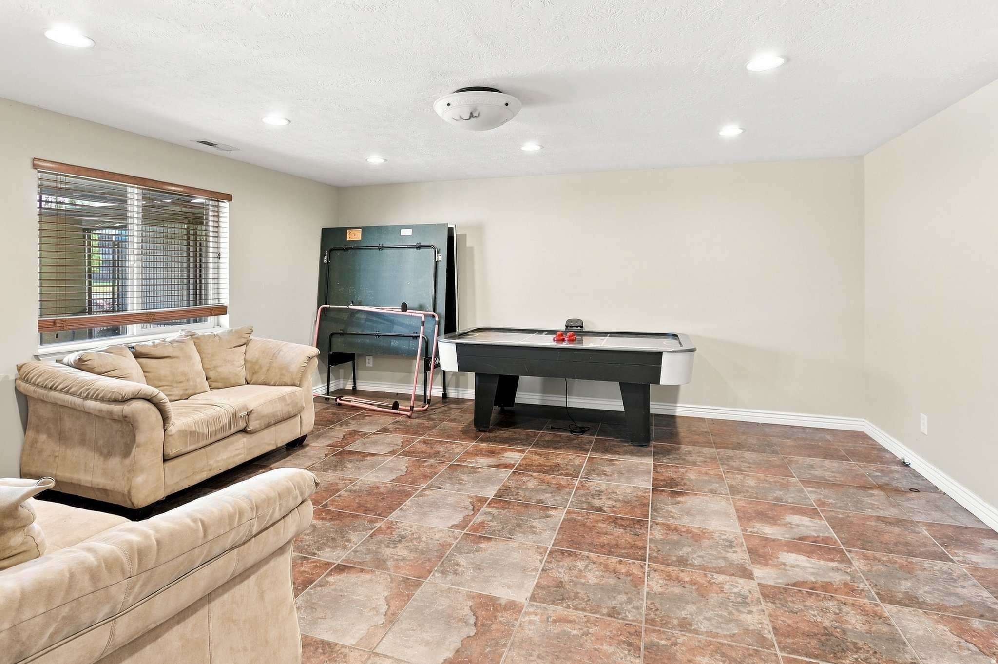 170 LAKEVIEW